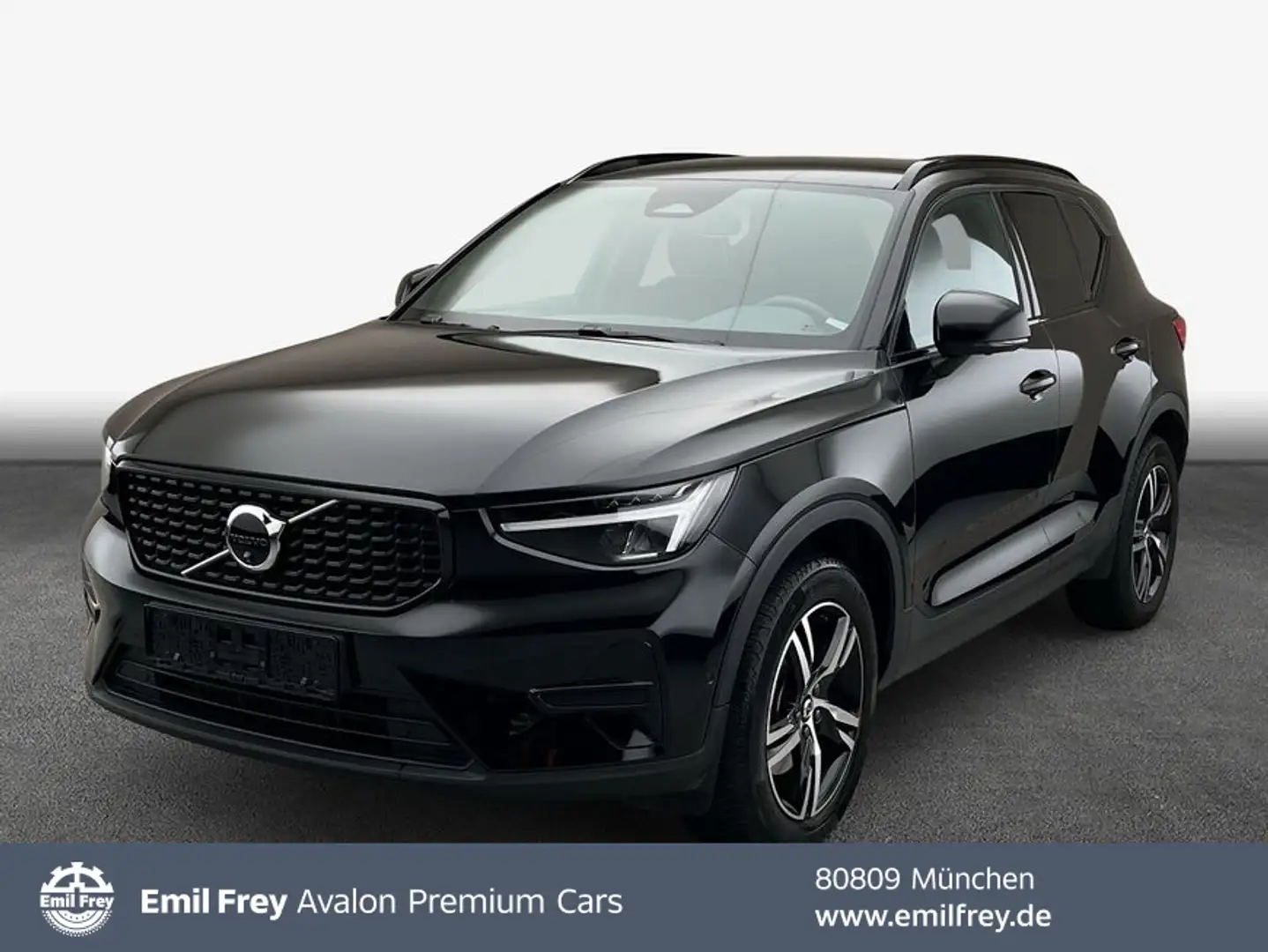 Volvo XC40 XC40 B3 B DKG Plus Dark Schwarz - 1
