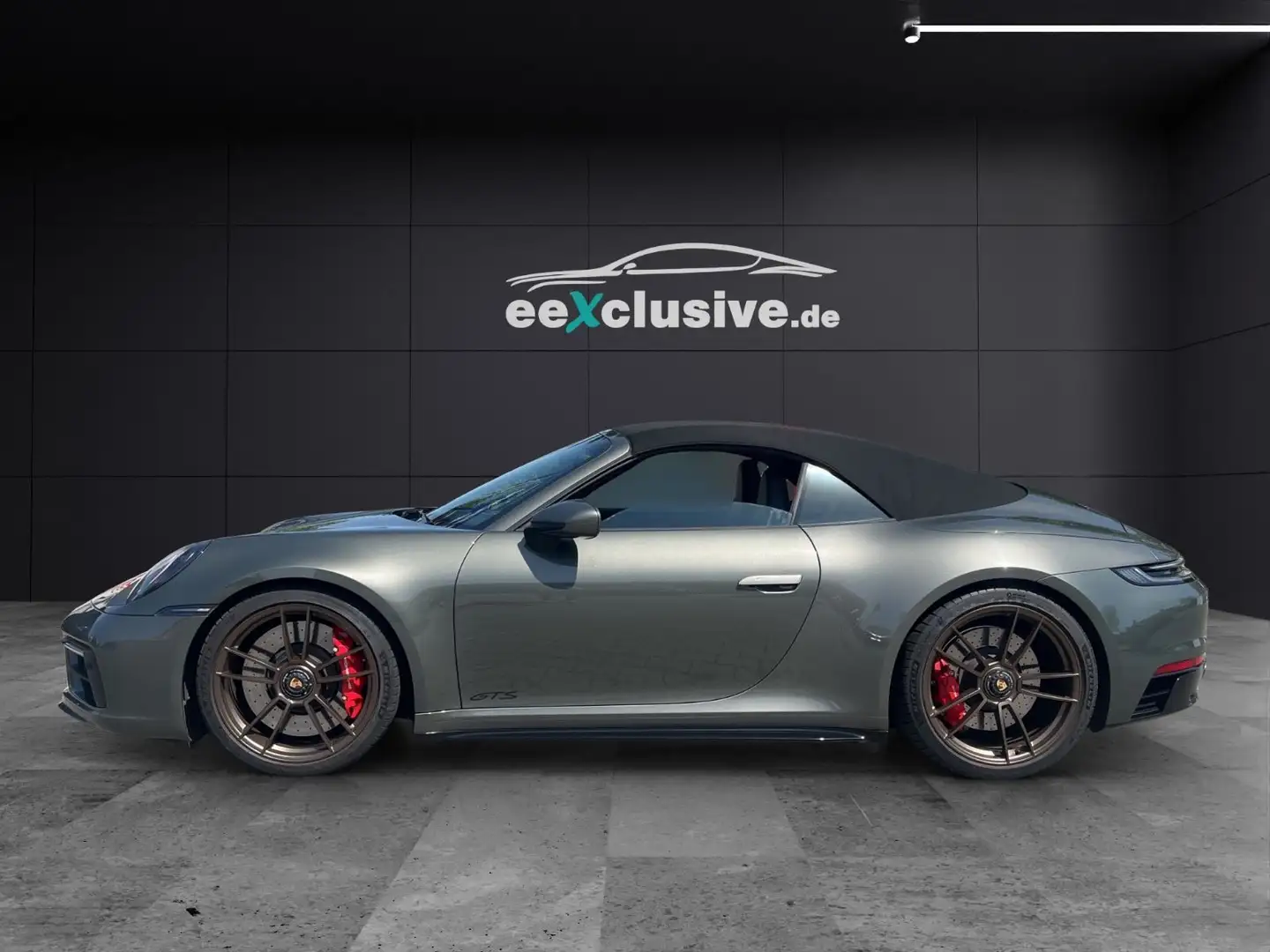 Porsche 992 911 (992) 4 GTS Cabrio Lift Burmester 14WegeSitz Grün - 2