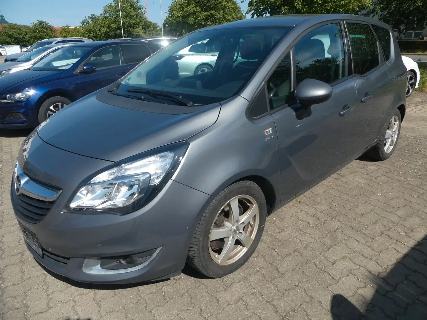 Opel Meriva B Active Automatik Grau - 1