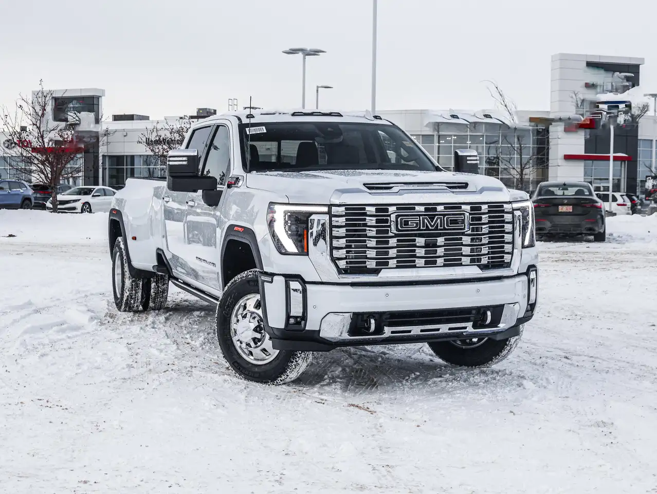 GMC Sierra 3500HD снимка GMC Sierra 3500HD