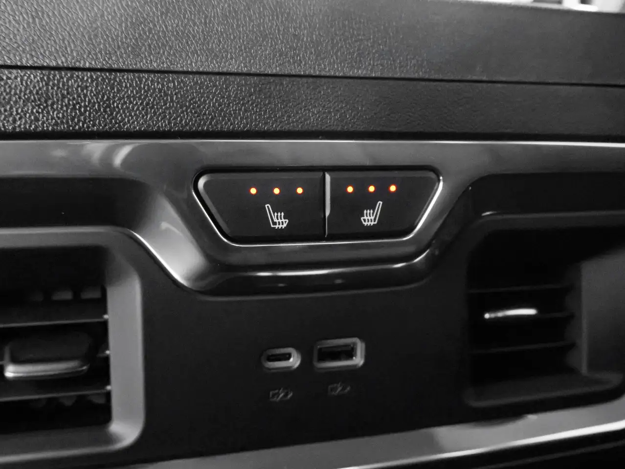 GMC Sierra 3500HD снимка GMC Sierra 3500HD