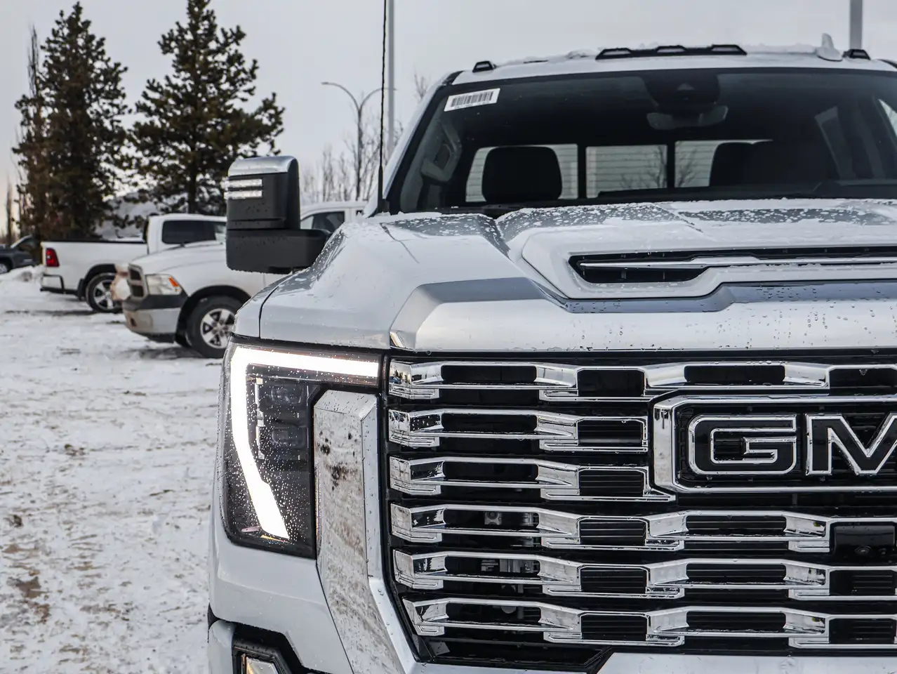 GMC Sierra 3500HD снимка GMC Sierra 3500HD