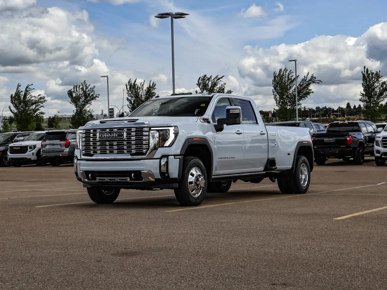 GMC Sierra 3500HD fotografie GMC Sierra 3500HD