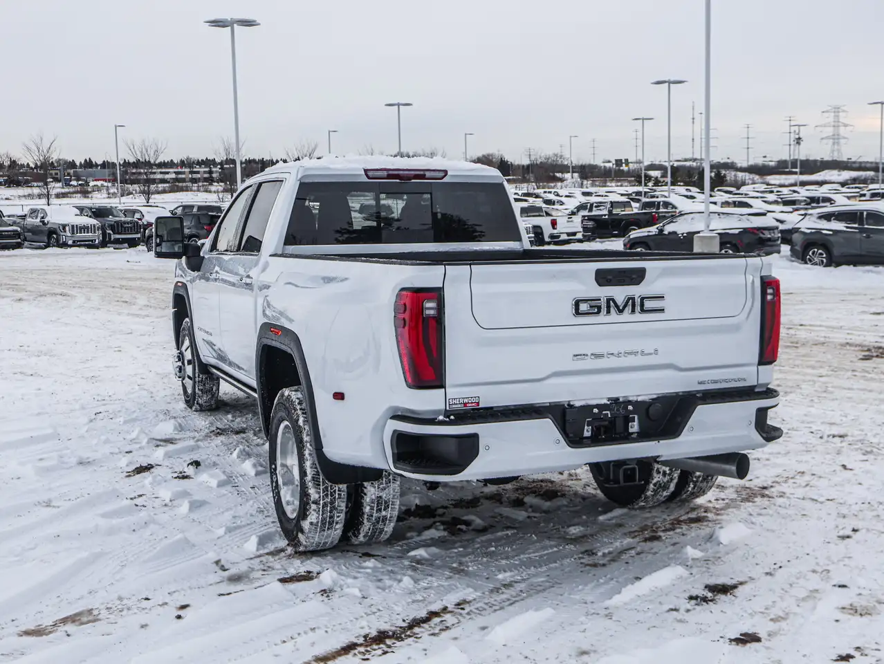 GMC Sierra 3500HD снимка GMC Sierra 3500HD