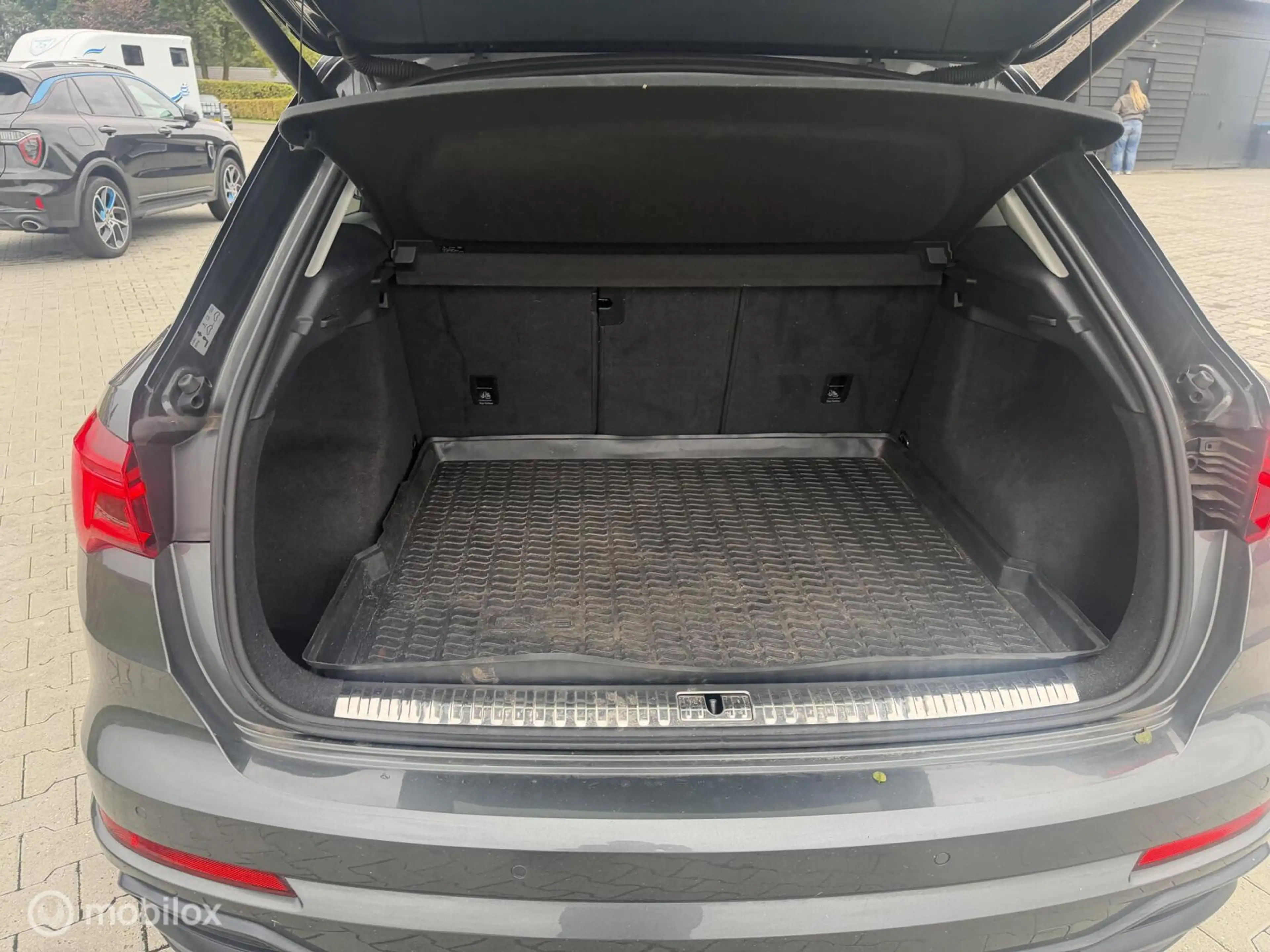Audi Q3 35 TFSI S Line Pro Line S — photo 5
