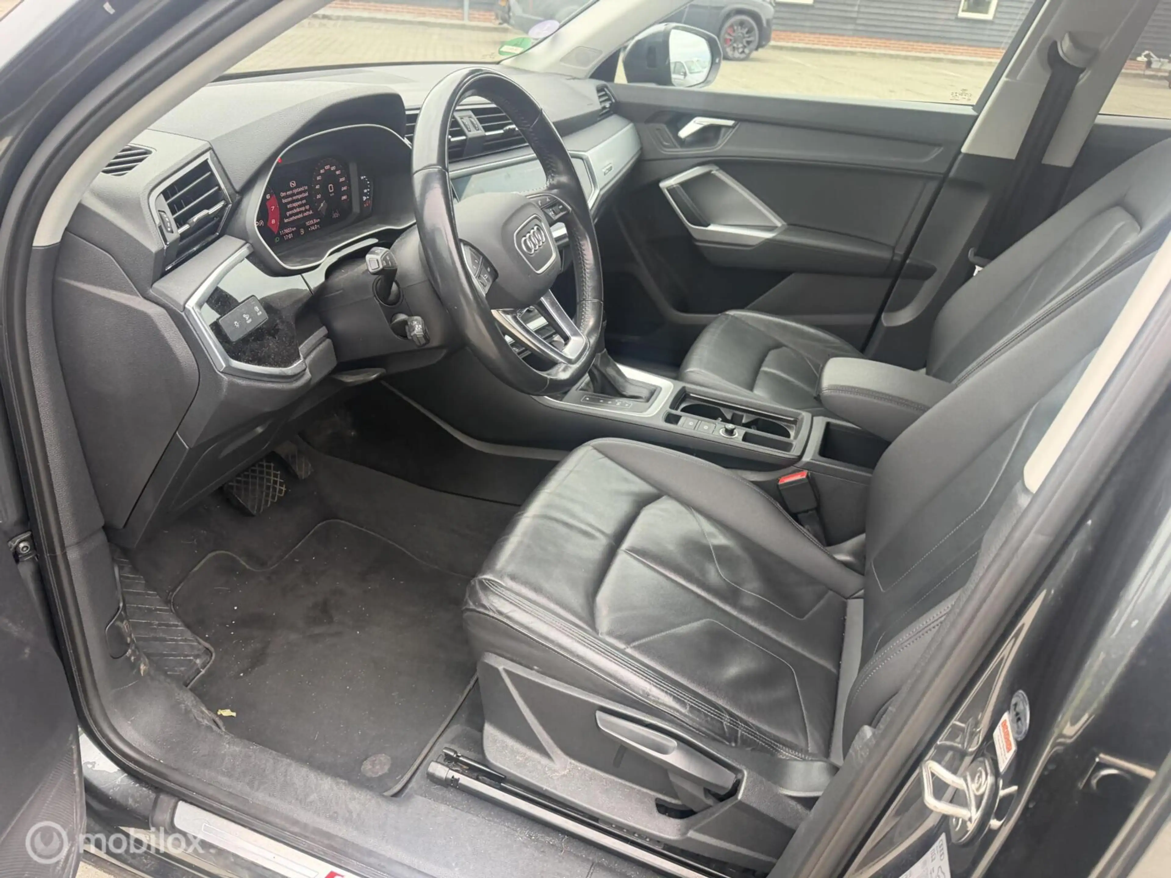 Audi Q3 35 TFSI S Line Pro Line S — photo 9
