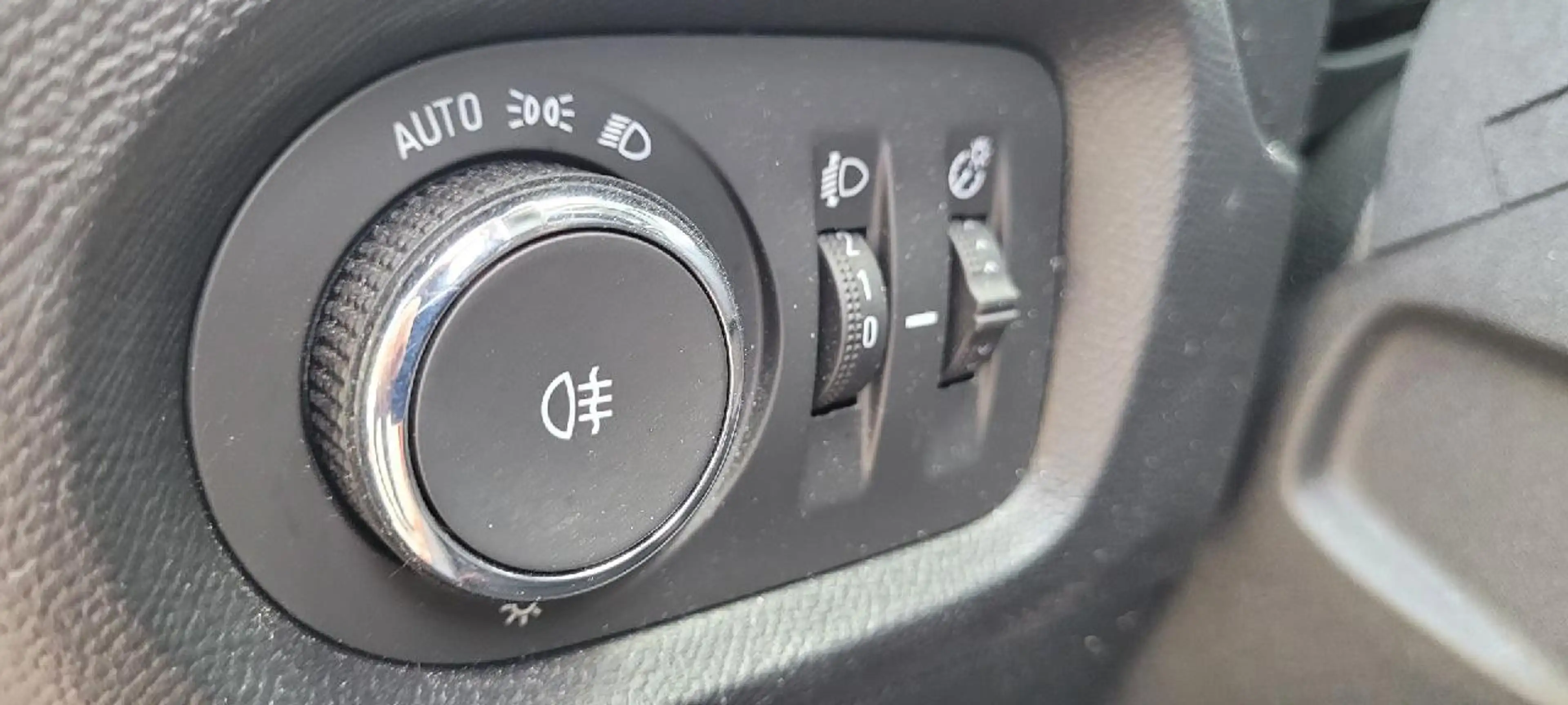 Opel Corsa-e e Edition — photo 11