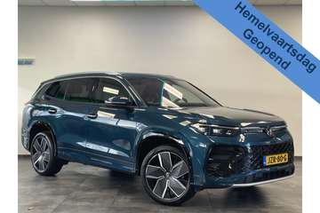 1.5 eHybrid R-Line Edition ACC PDC Panoramadak 272