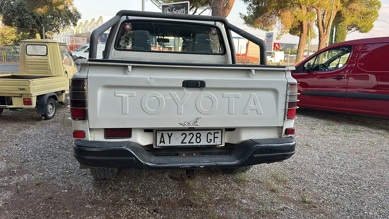 Toyota Hilux 2.5 double cab*GANCIO TRAINO*, foto 4