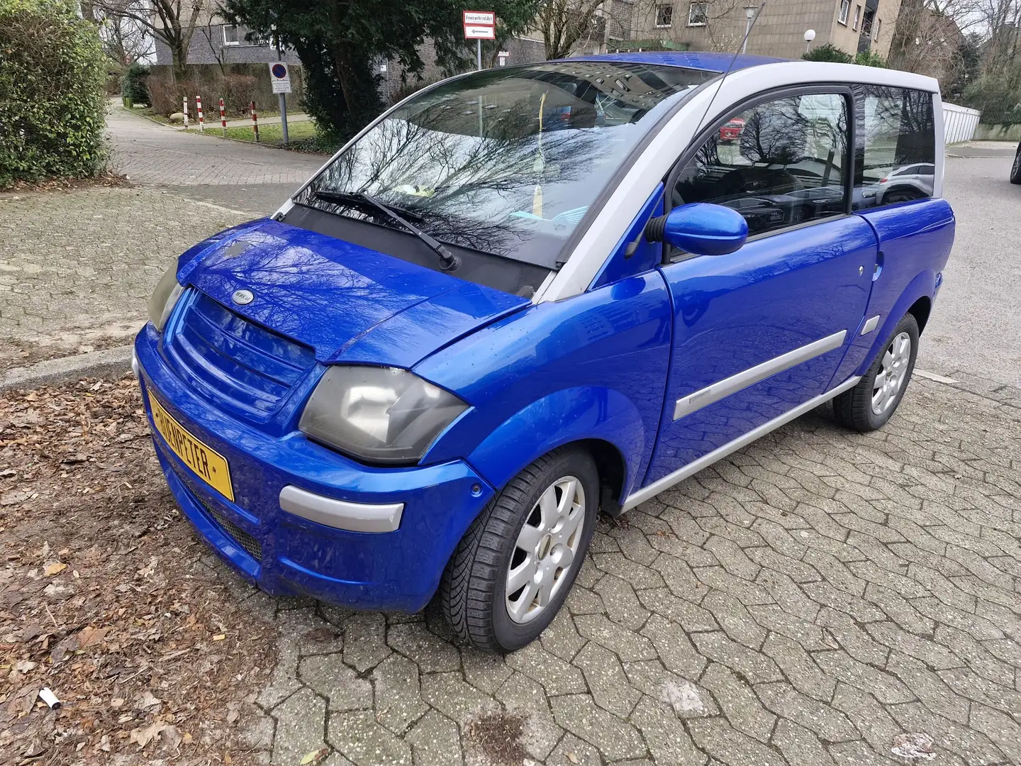 Microcar MC2 Blau - 1
