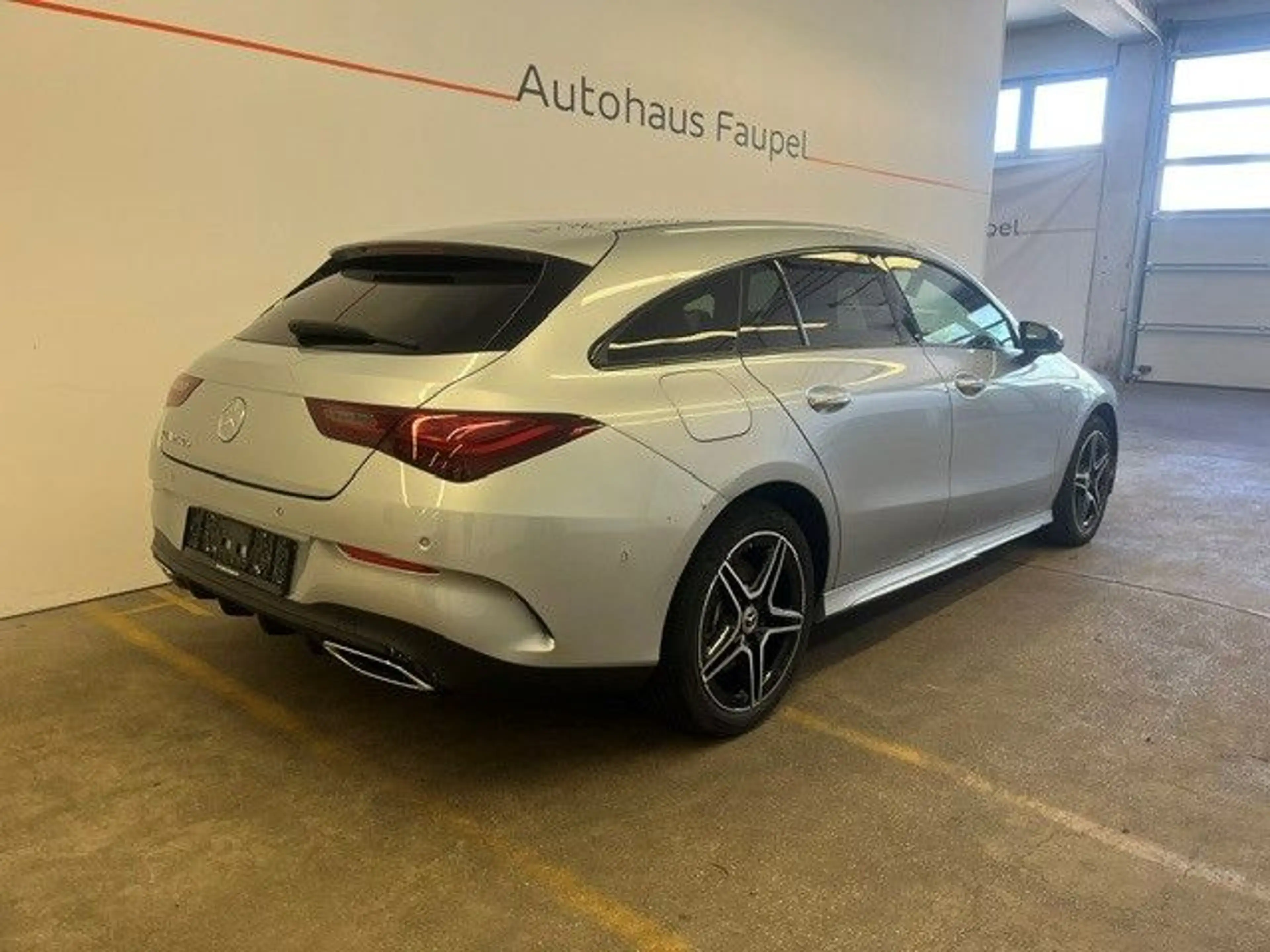 Mercedes-Benz CLA 250 CLA 250e Shooting Brake AMG Panorama KeylessGo — photo 2