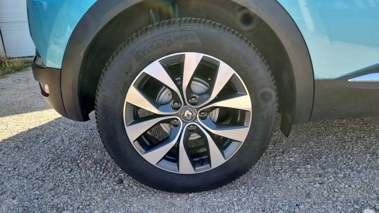 Renault Captur — photo 16