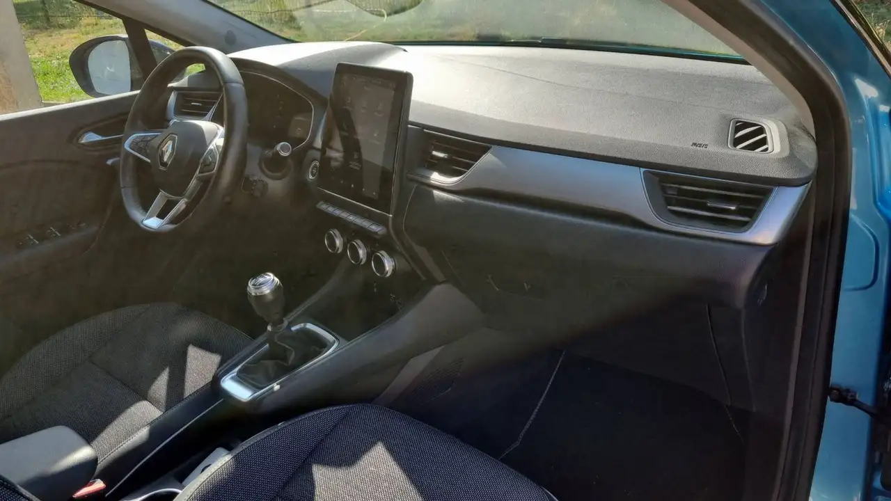 Renault Captur — photo 10