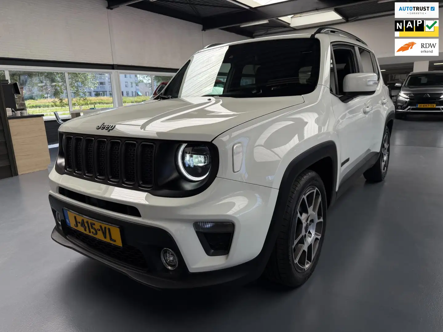 Jeep Renegade 1.3T DDCT S |Camera|Leer|Keyless|Blindspot| Wit - 1