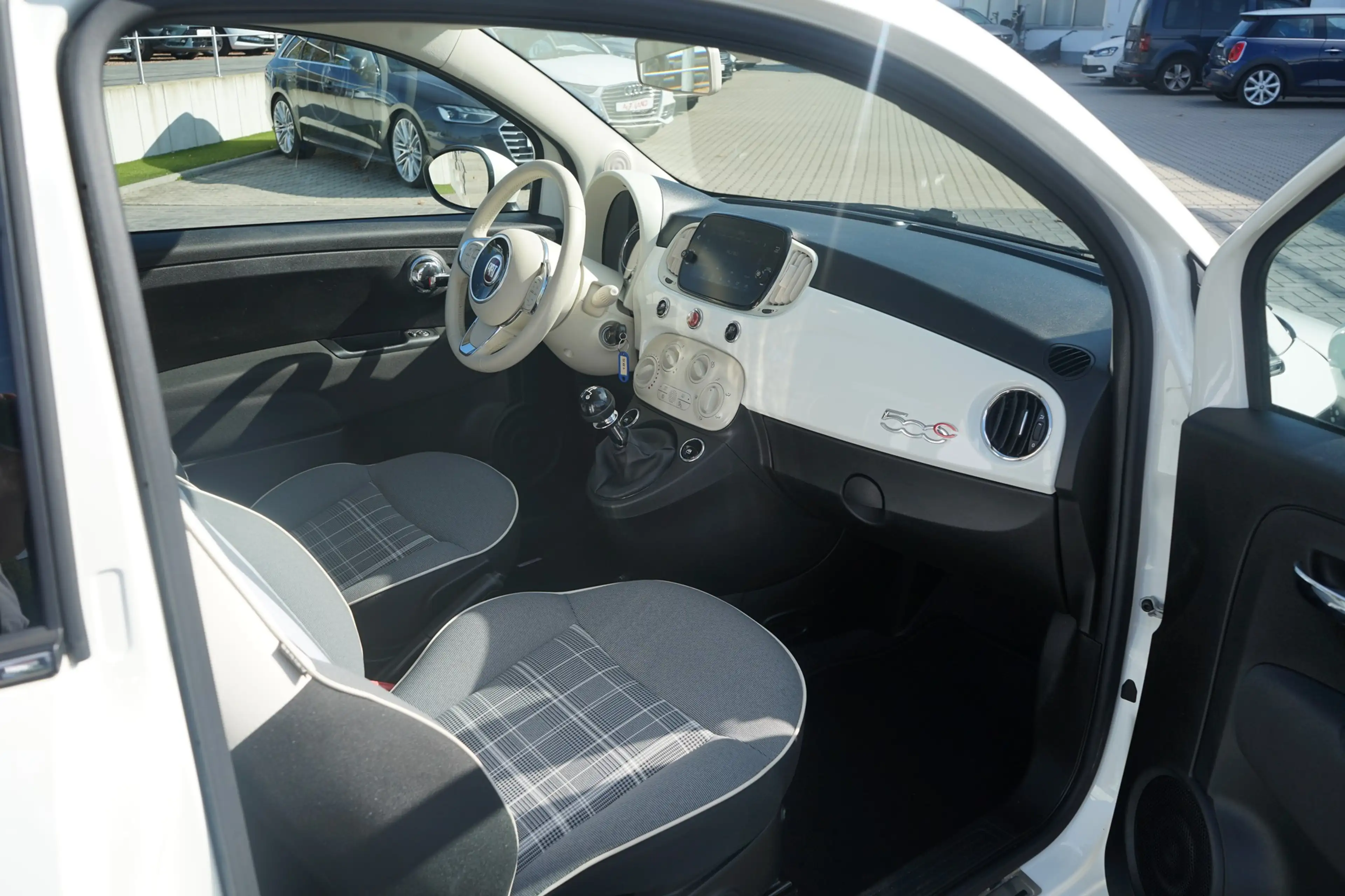 Fiat 500C 1.2 Lounge Sitzheizung Klima Schiebedach — photo 10