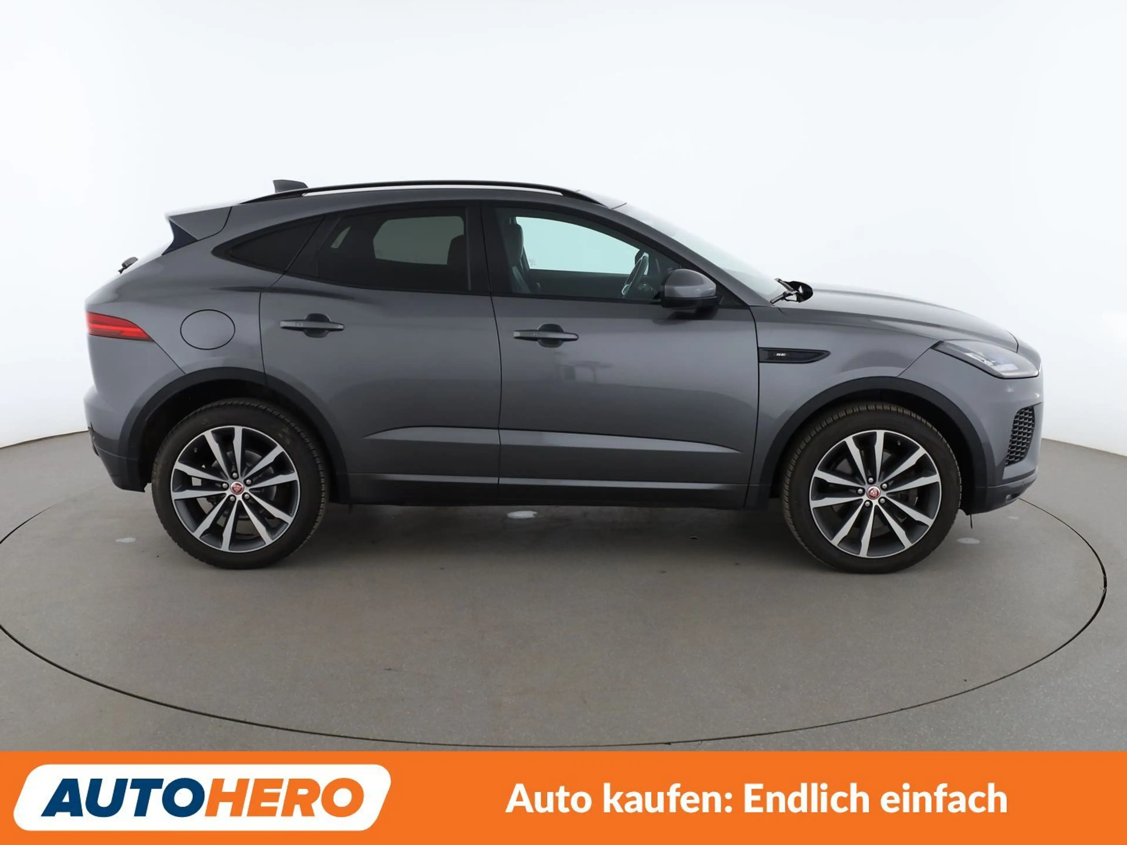 Jaguar E-Pace D240 R-Dynamic SE AWD Aut*NAVI*LED*ACC*CAM*PDC*SHZ — photo 7