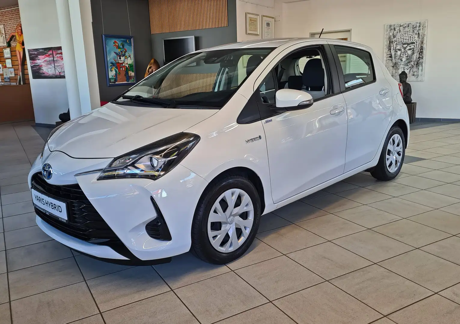 Toyota Yaris Yaris Hybrid Hybrid 1.5 VVT-i Comfort + SHZ Weiß - 2