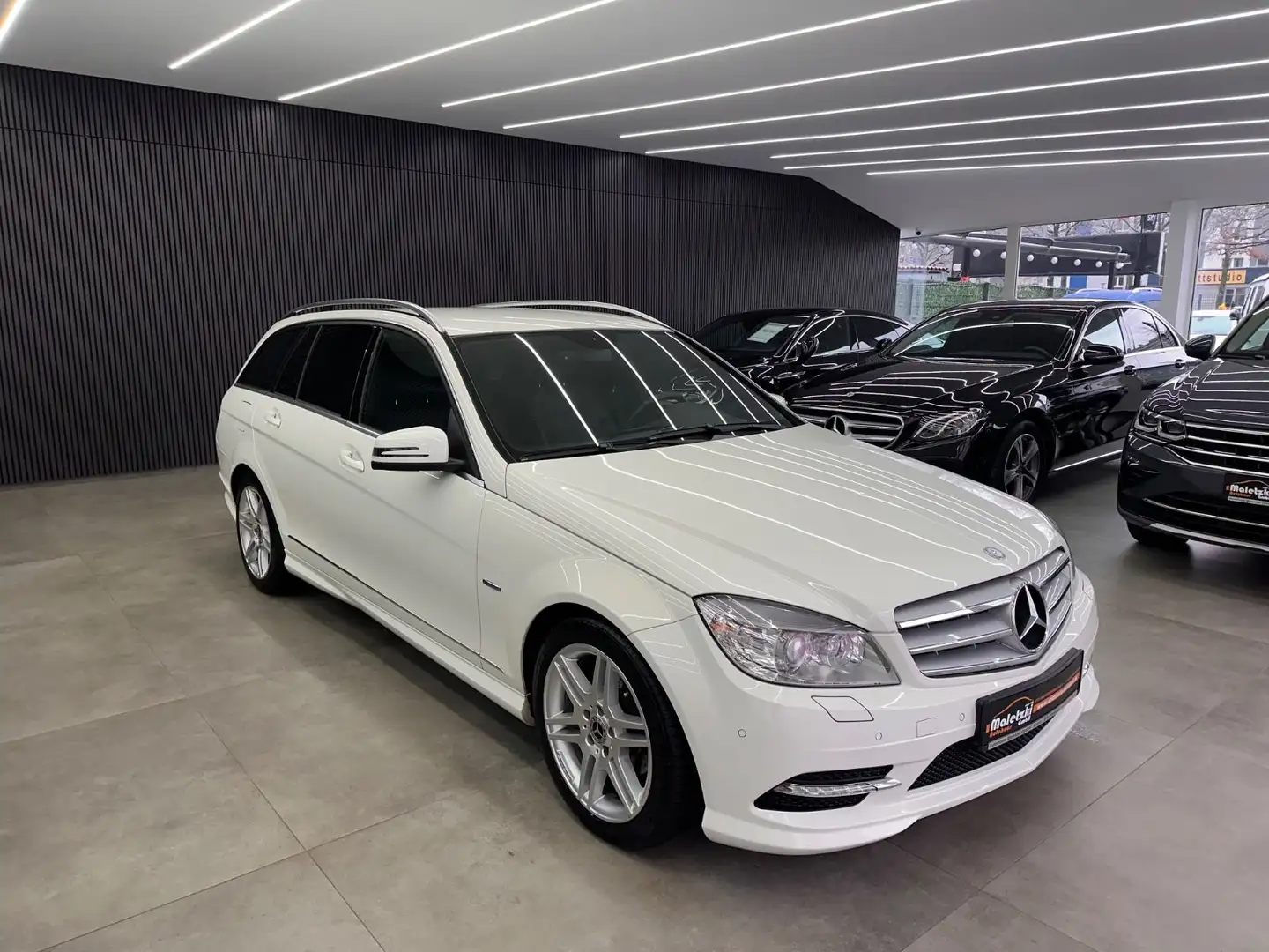 Mercedes-Benz C 180 CGI T AMG*Tempomat*SHZ*Navi*Xenon* Weiß - 1