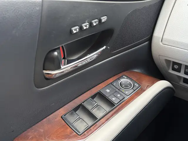 Lexus RX view 11