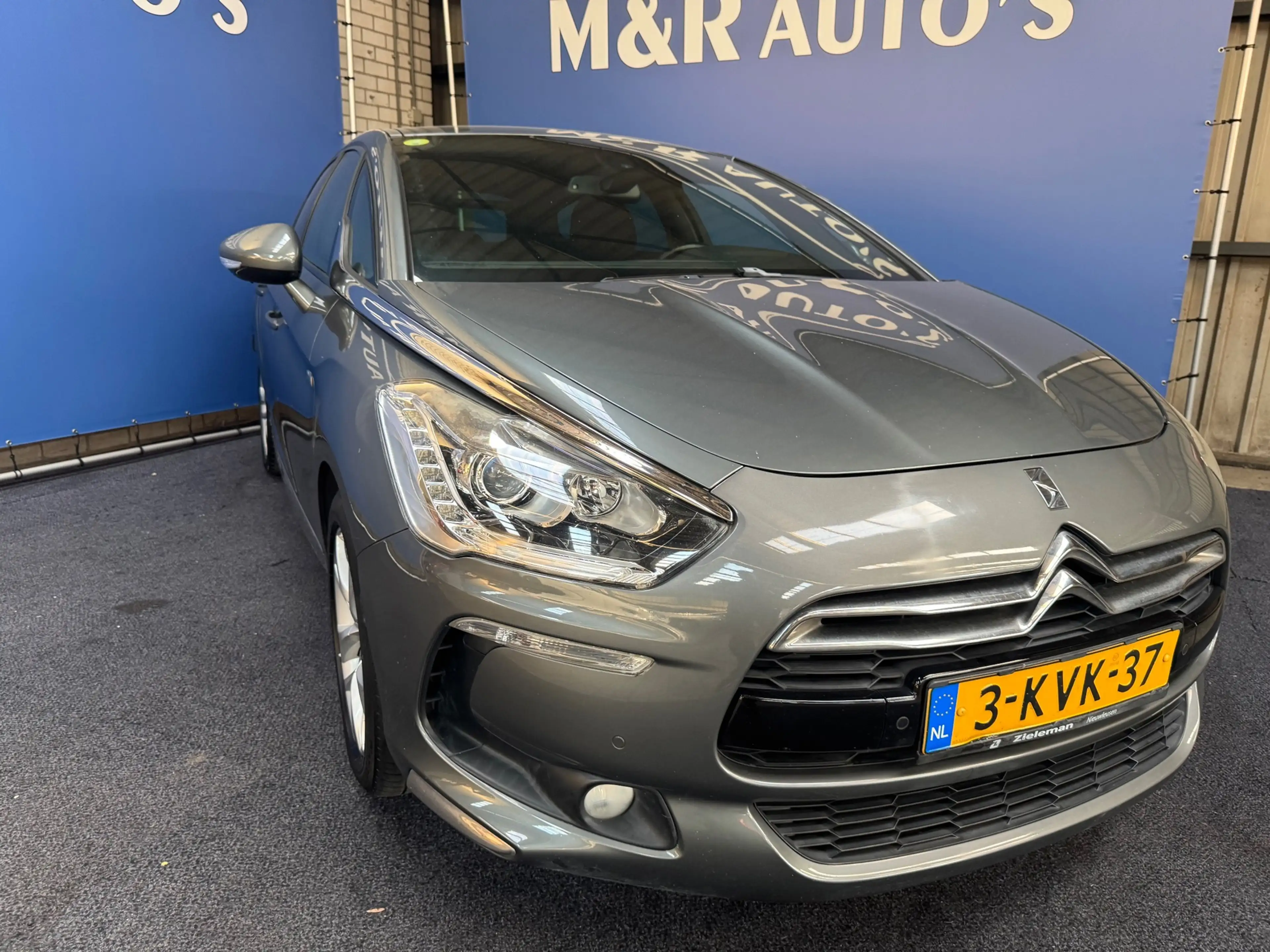 Citroen DS5 2.0 Hybrid4 Business Automaat met Nieuwe APK — photo 2