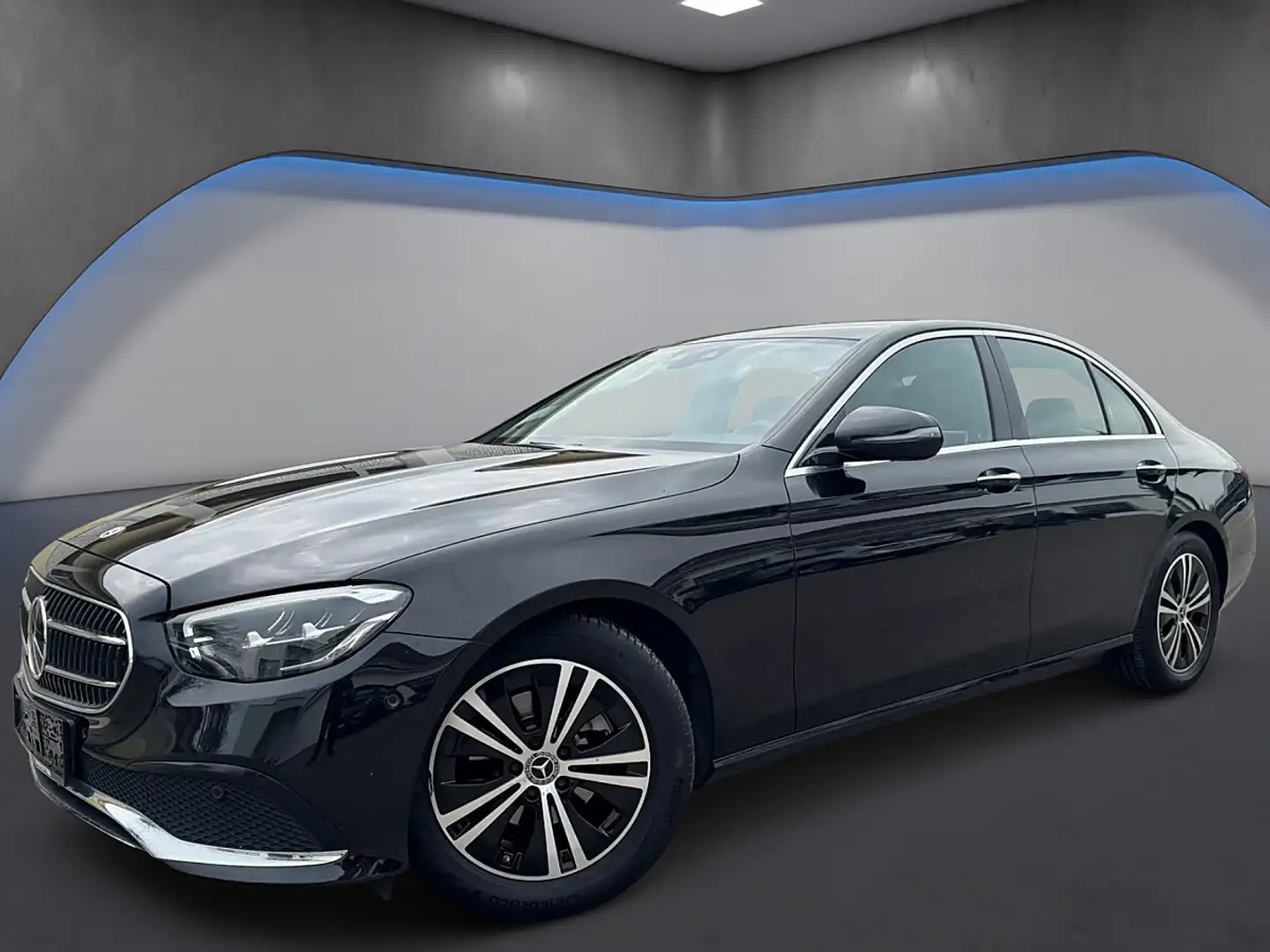 Mercedes-Benz E 220 d Aut. *Widescreen*Kamera*Ambiente*ACC*Keyless* Schwarz - 2