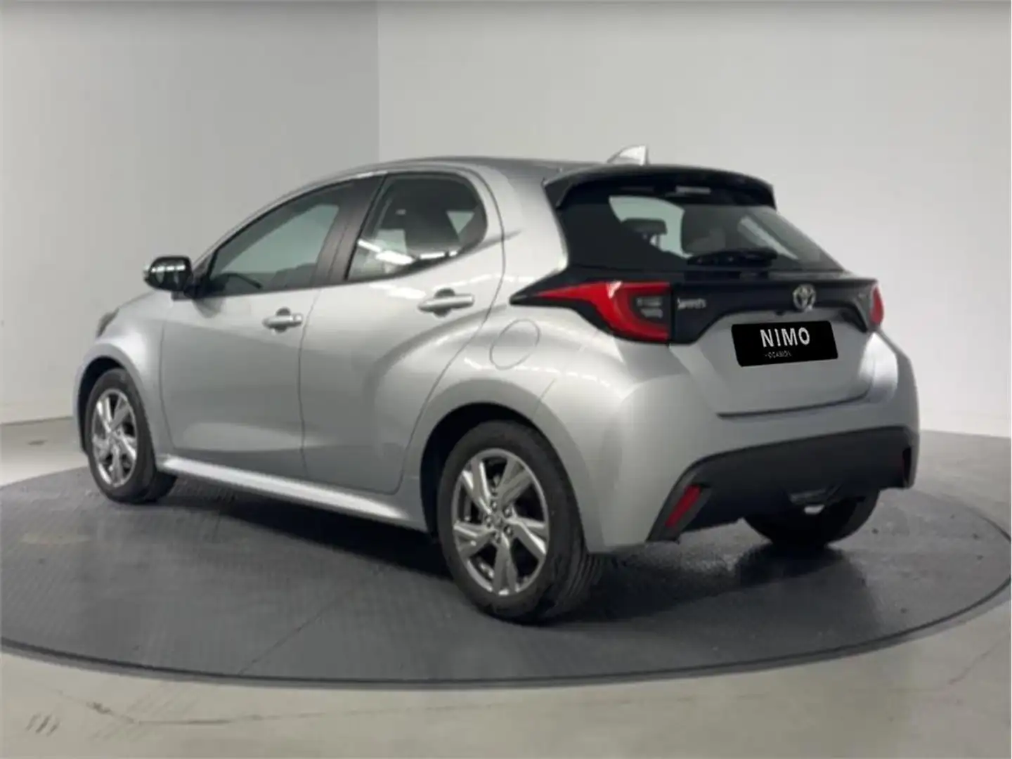 Toyota Yaris 120H 1.5 Active Plus - 2