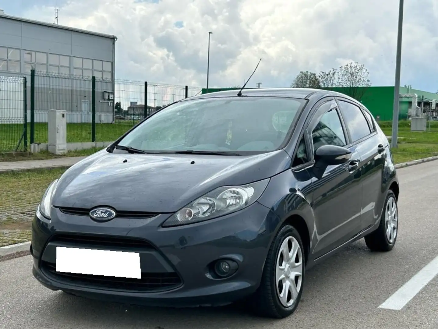 Ford Fiesta Fiesta Classic 1.8 DCap Horn - 1