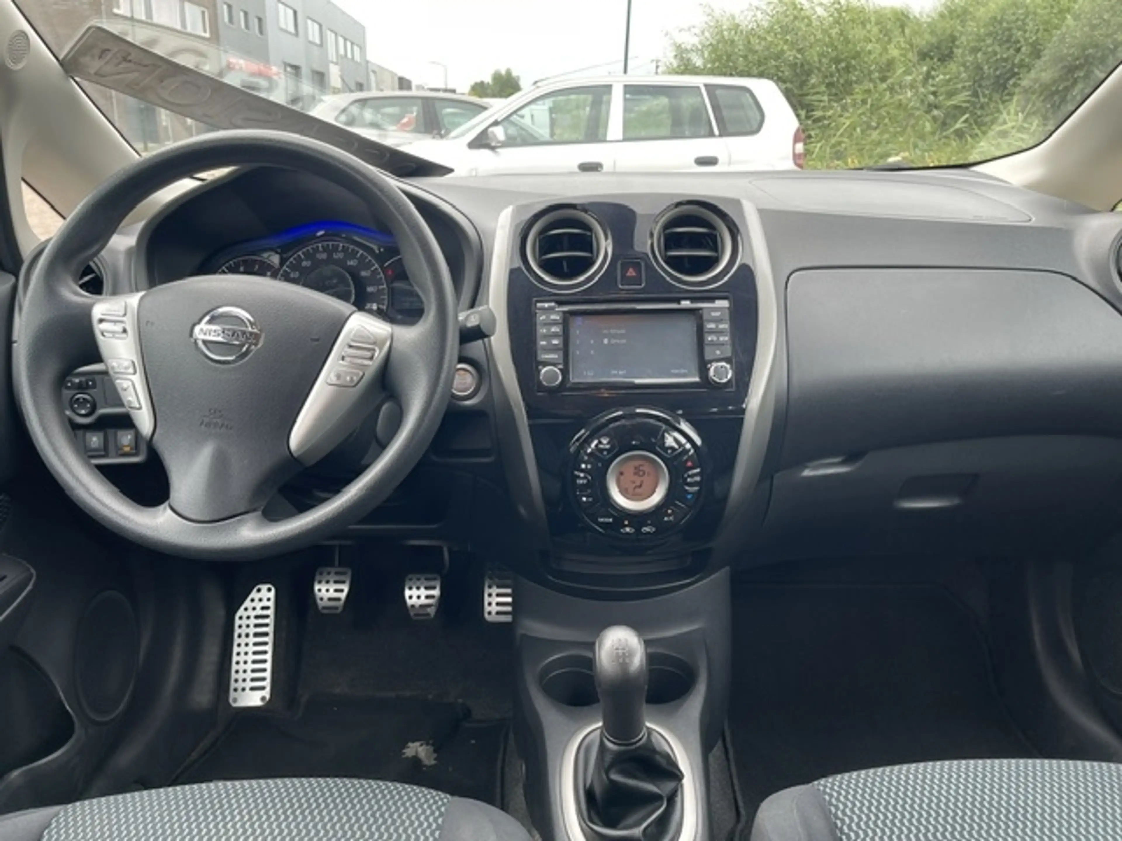 Nissan Note 1.2 80pk Connect Edition — photo 15