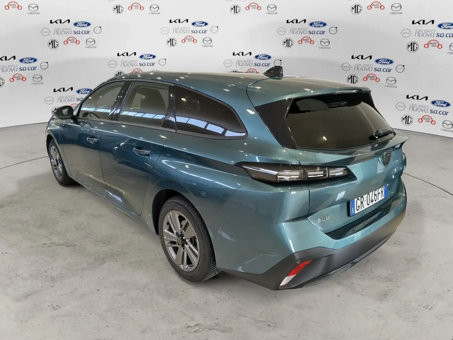 Peugeot 308 308 PureTech Turbo 130 S&S SW Active Pack Groen - 2