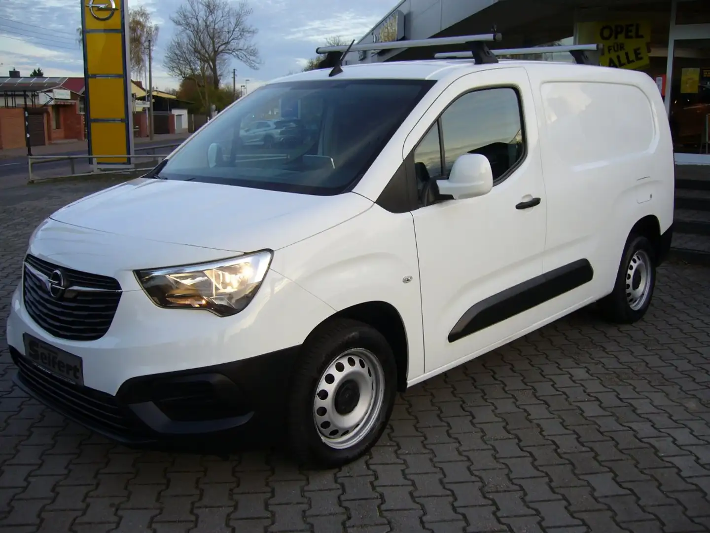 Opel Combo Cargo 1.5 D Edition XL erhöhte Nutzla (EURO 1.5 D Weiß - 2