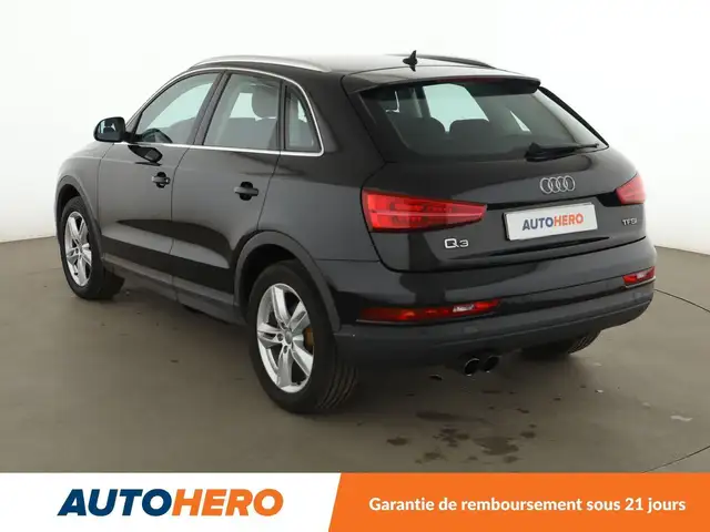 Audi Q3 view 4