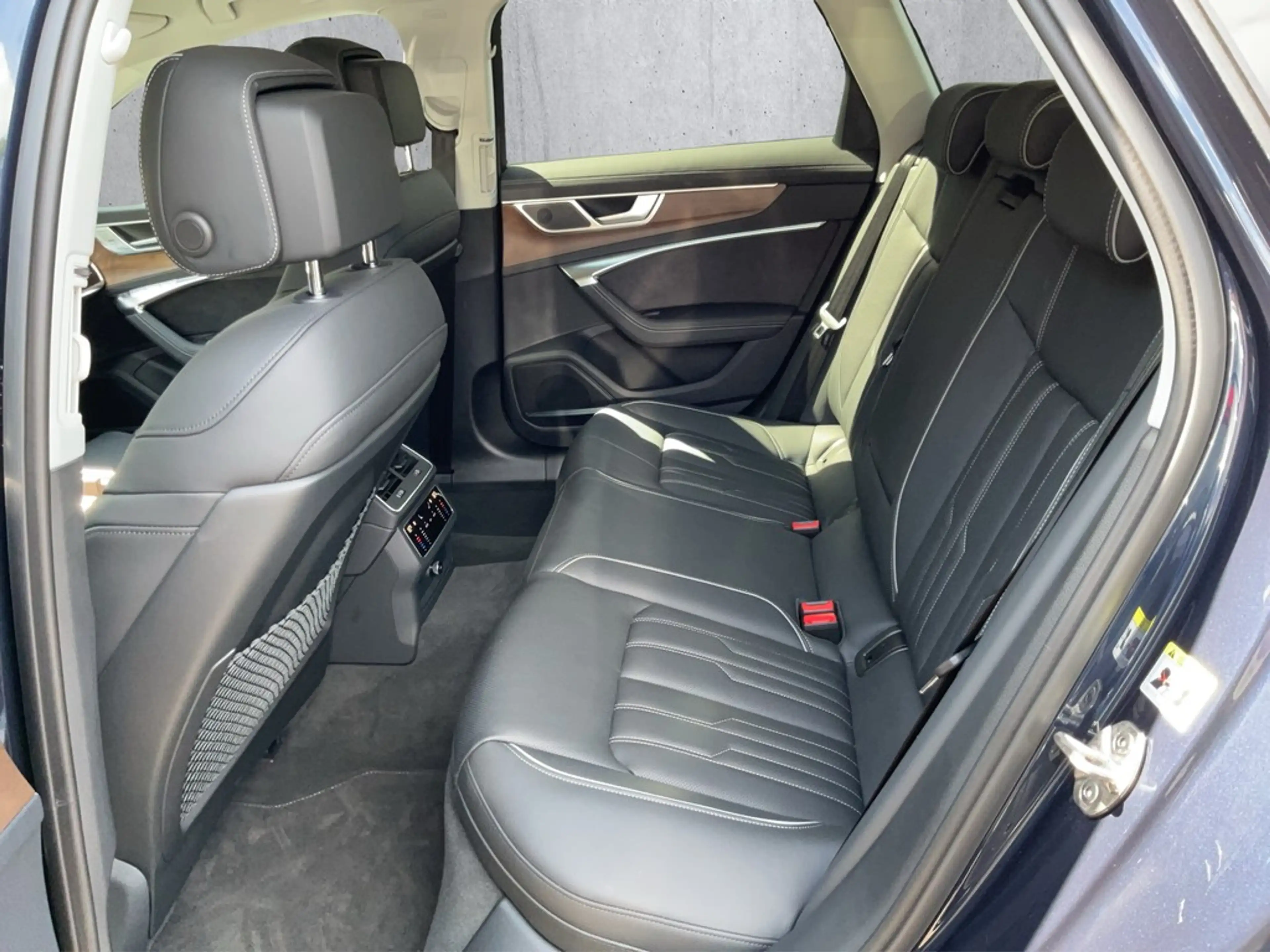 Audi A6 allroad quattro 55 TDI tiptronic — photo 12