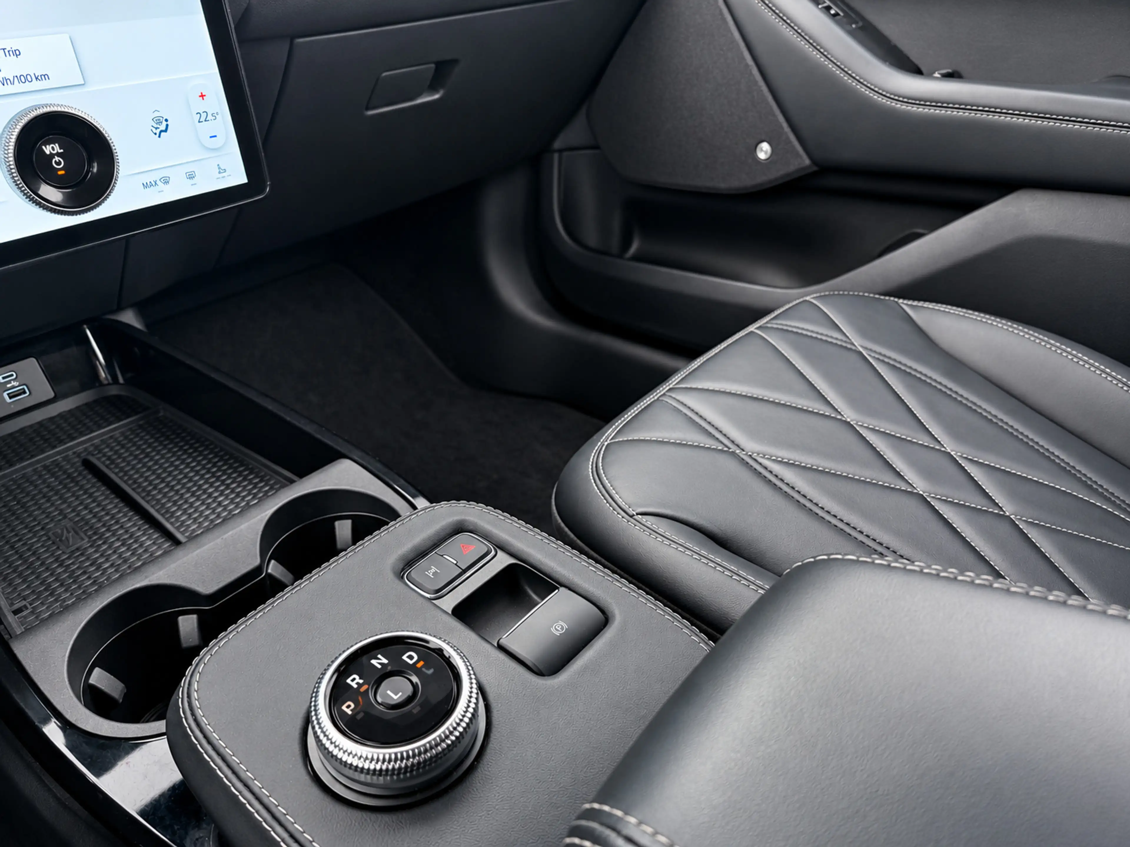 Ford Mustang Mach-E RWD 75 kWh | Apple Carplay/Android | Cruise contro — photo 28