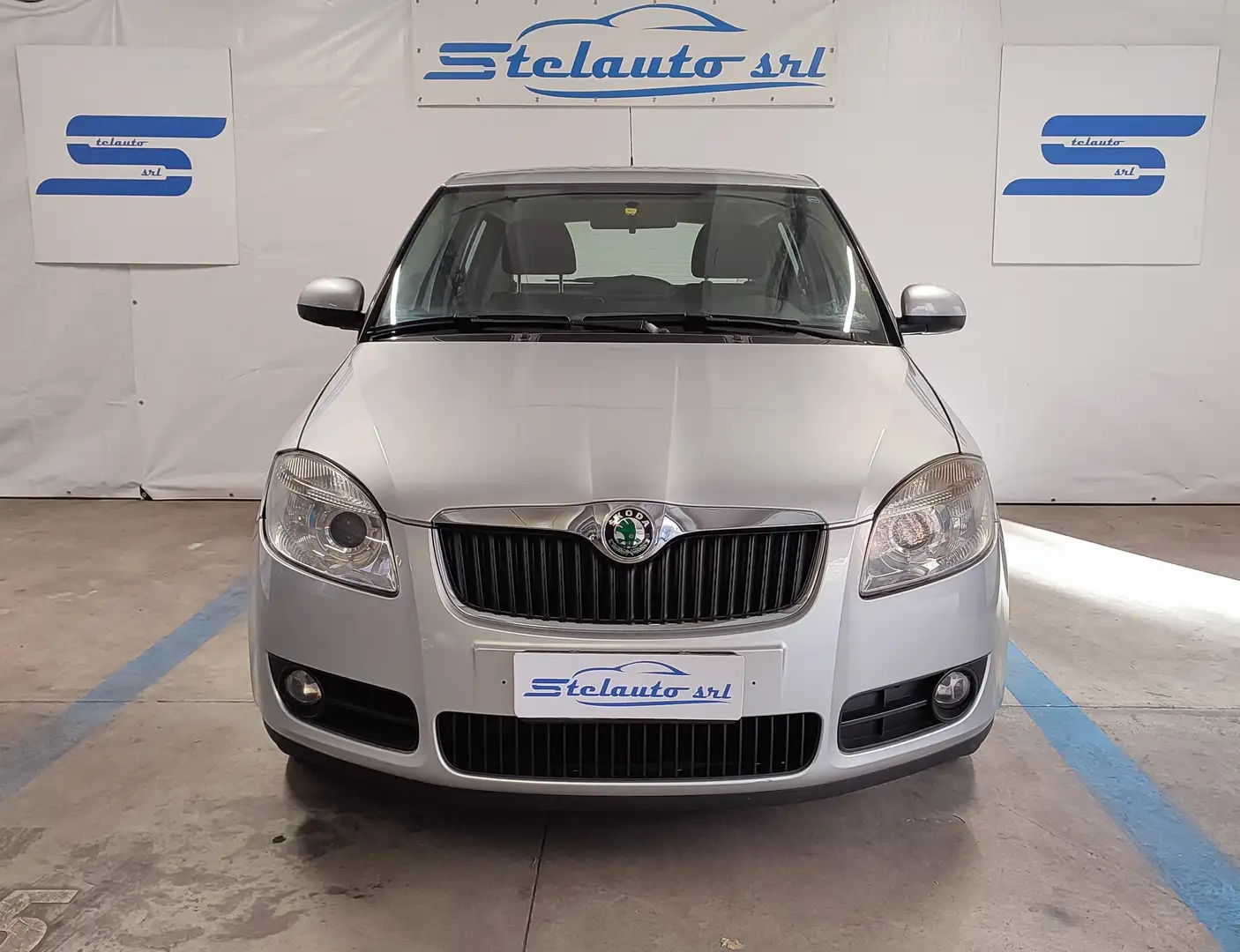 Skoda Fabia Fabia 1.2 Style 70cv Argent - 1