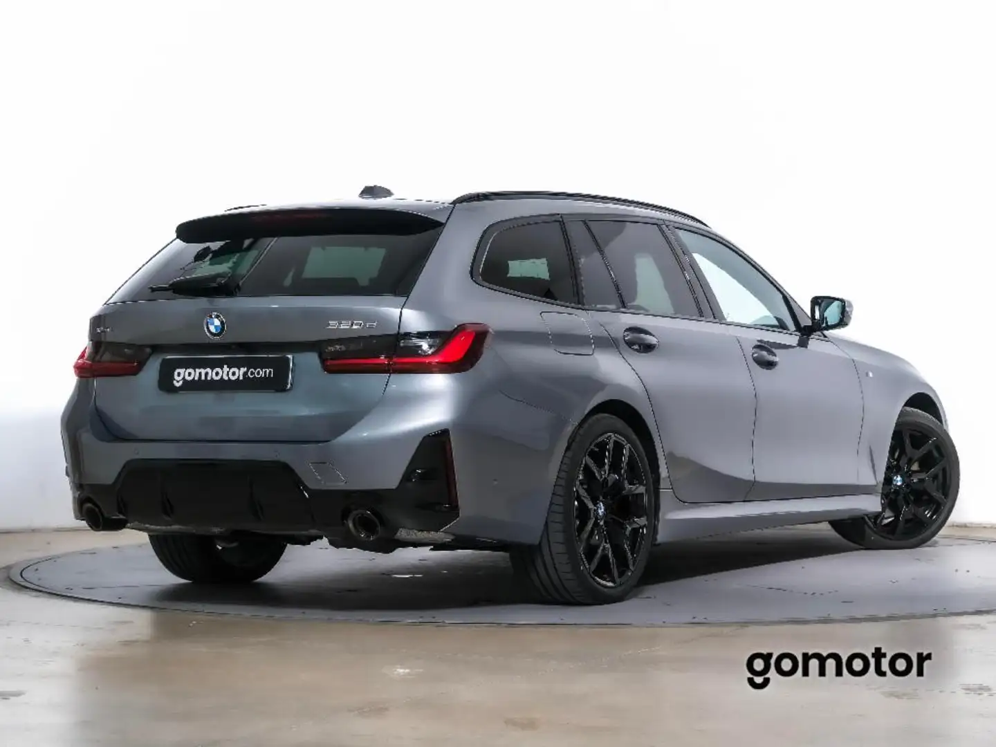 BMW 320 320dA xDrive Touring - 2