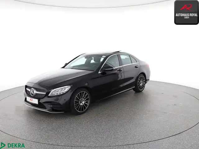 Mercedes-Benz C 300 C 300 d AMG KAMERA,BURMESTER,PANO,CARPLAY,AHK,SH