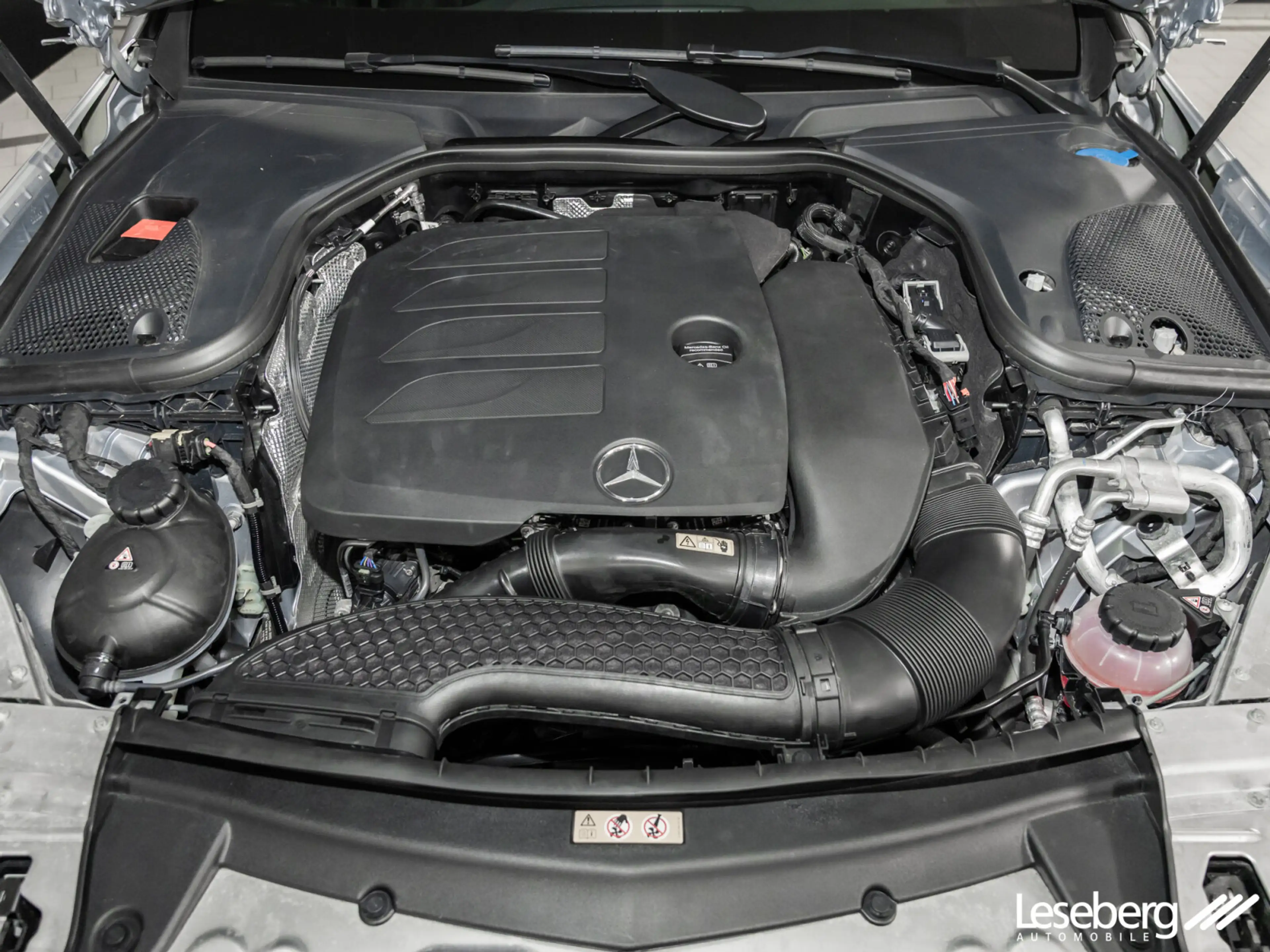 Mercedes-Benz E 200 E 200 LED/Distronic/Kamera/Navi/9G/Ambiente/Shz — photo 8