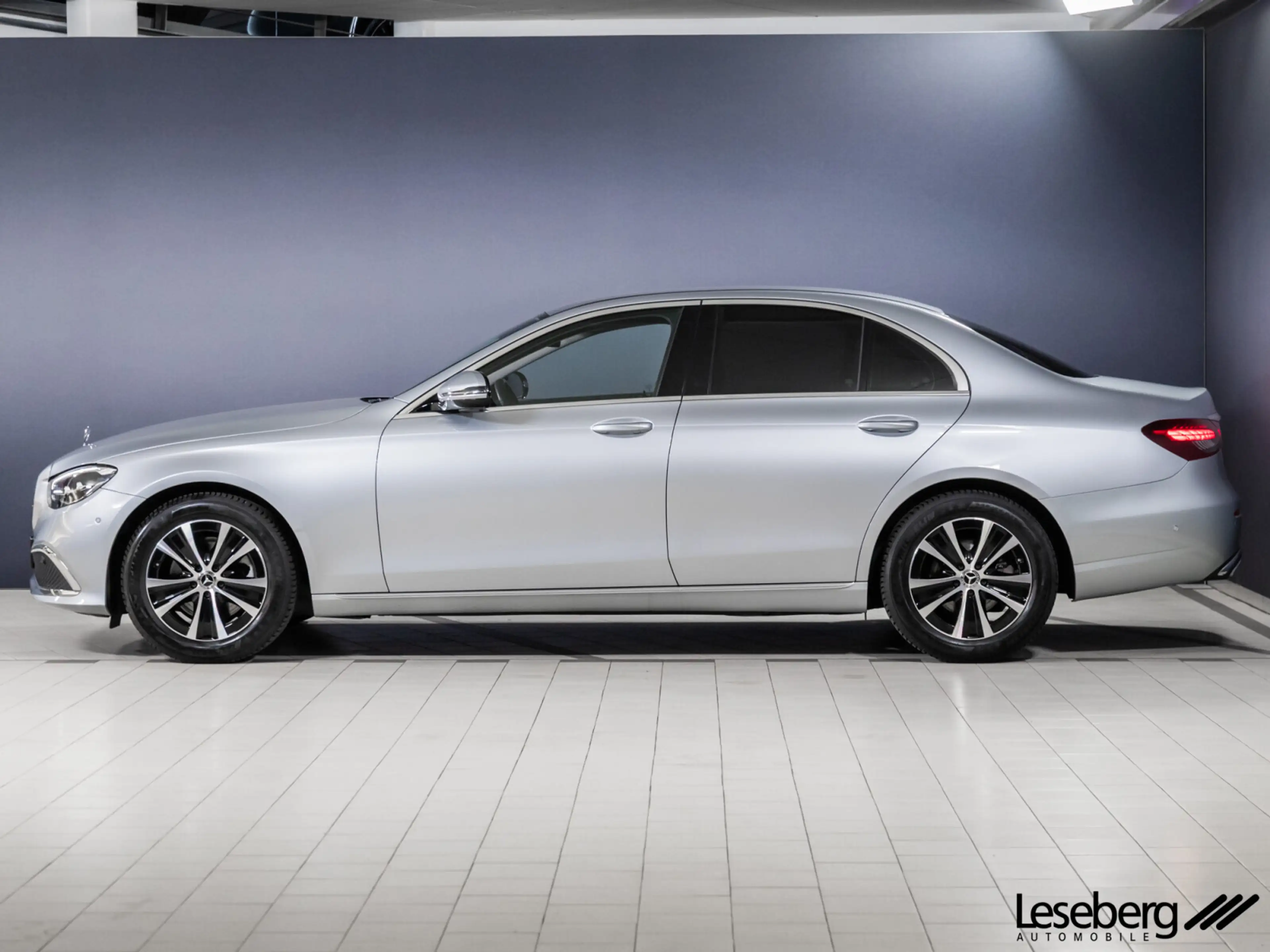 Mercedes-Benz E 200 E 200 LED/Distronic/Kamera/Navi/9G/Ambiente/Shz — photo 3