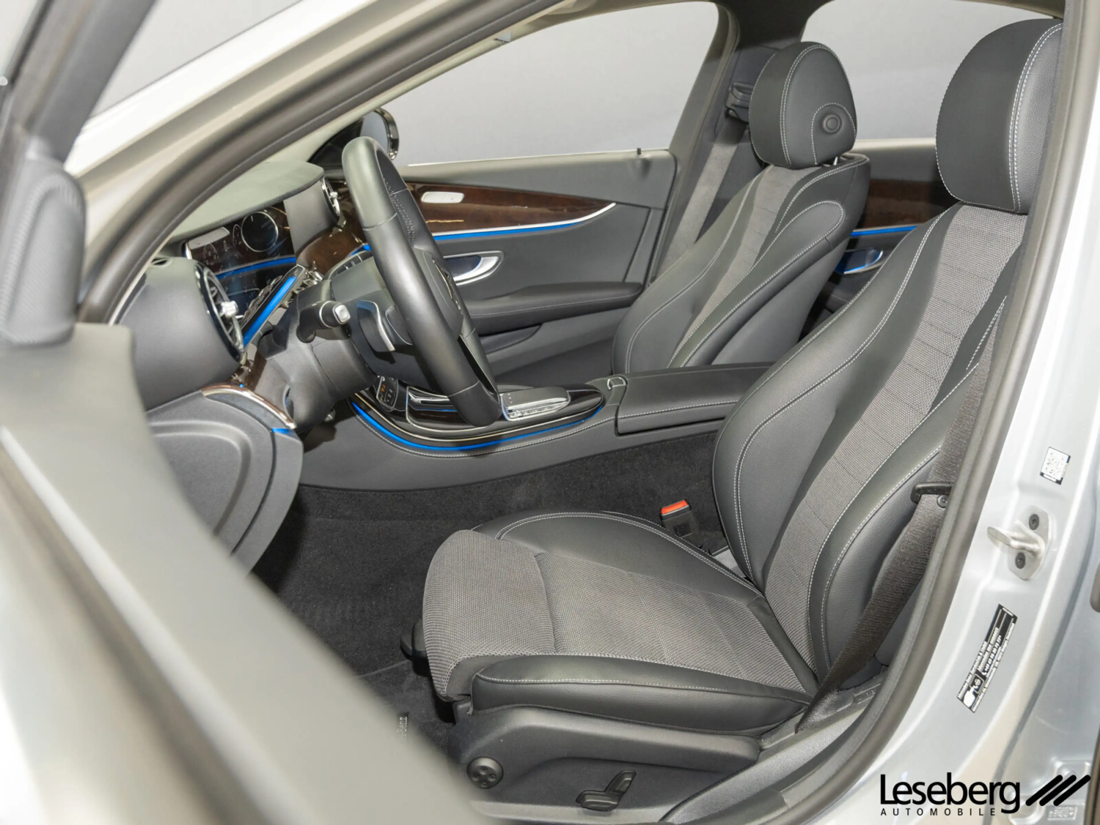 Mercedes-Benz E 200 E 200 LED/Distronic/Kamera/Navi/9G/Ambiente/Shz — photo 11
