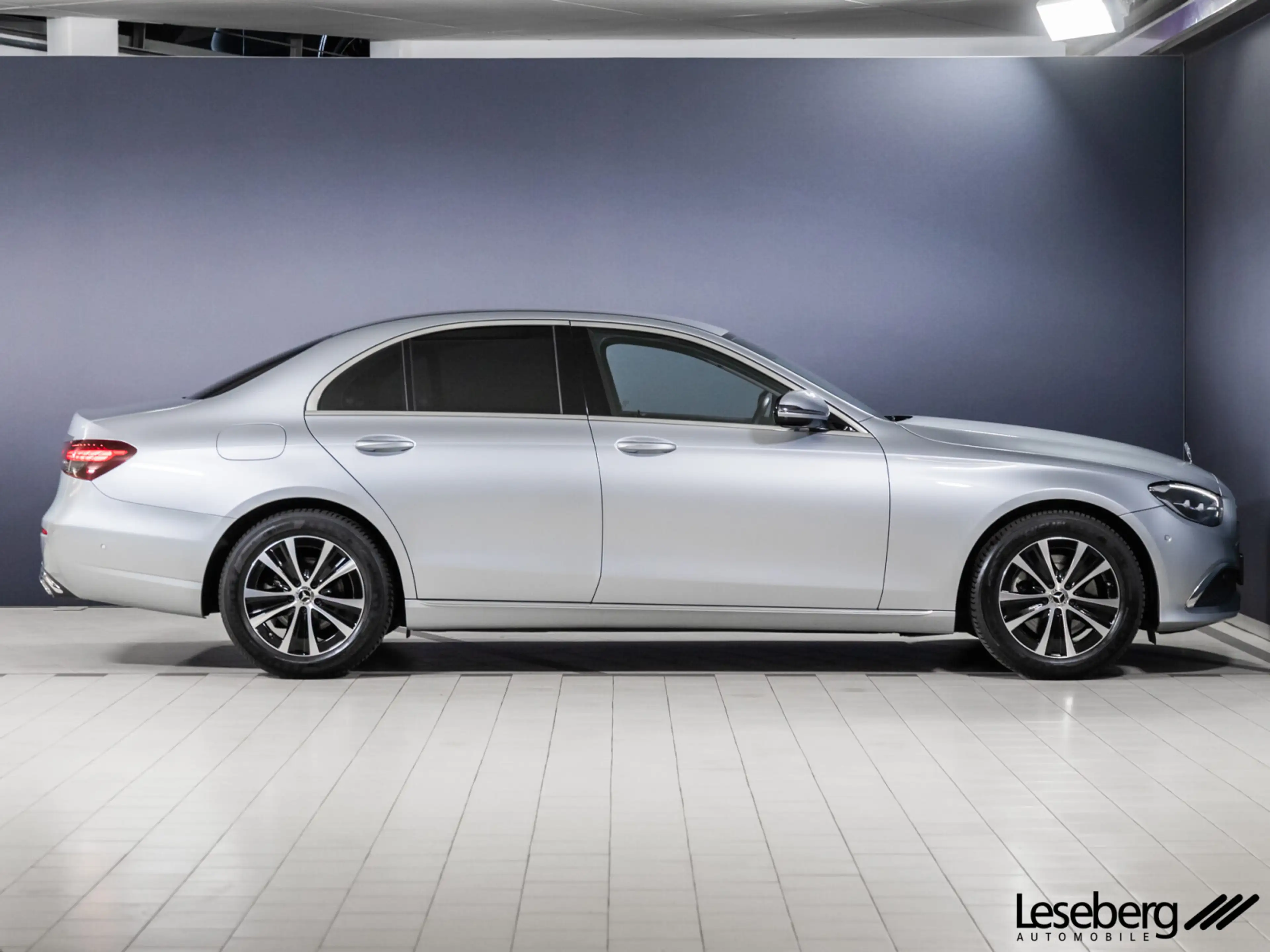 Mercedes-Benz E 200 E 200 LED/Distronic/Kamera/Navi/9G/Ambiente/Shz — photo 4