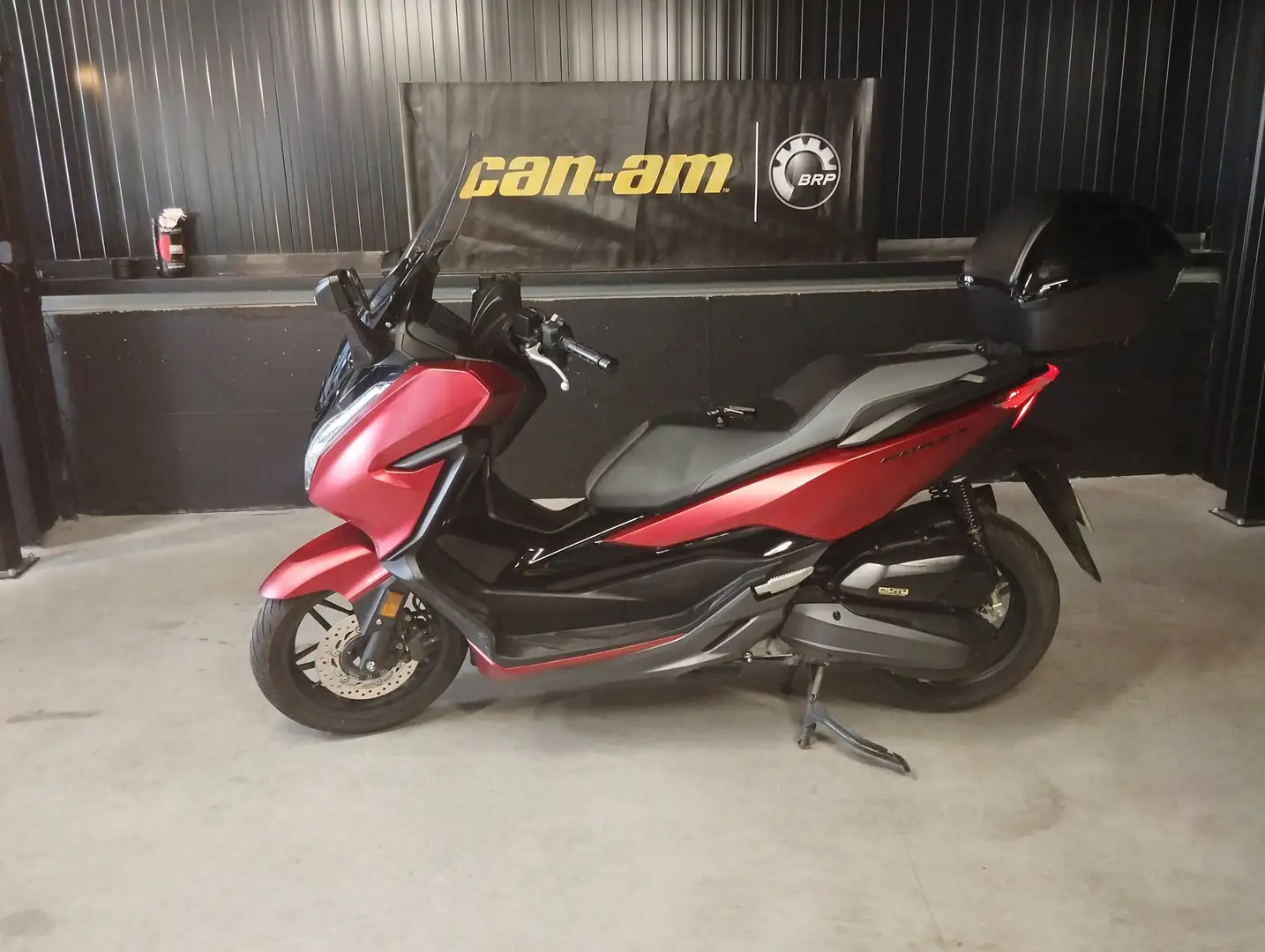 Honda Forza 125 Rouge - 2