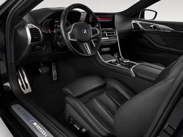 BMW 8 Series view 2