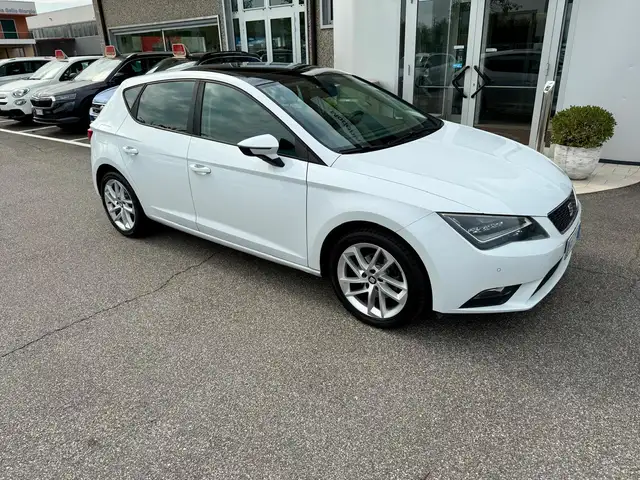 SEAT Leon Leon III 2013 5p 1.6 tdi cr Style s