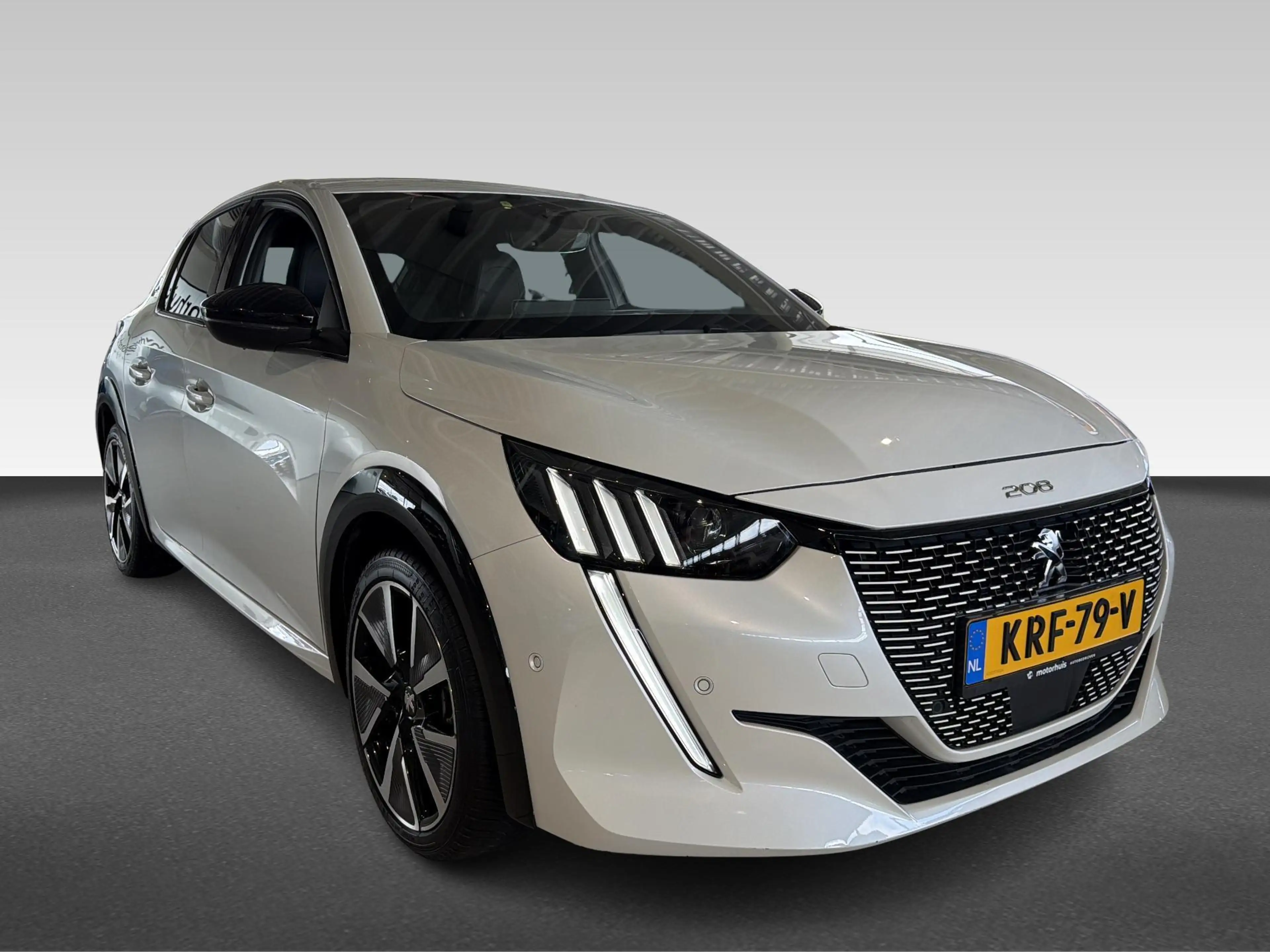 Peugeot e-208 EV GT 350 50 kWh | Achteruitrijcamera | Airco (aut — photo 8