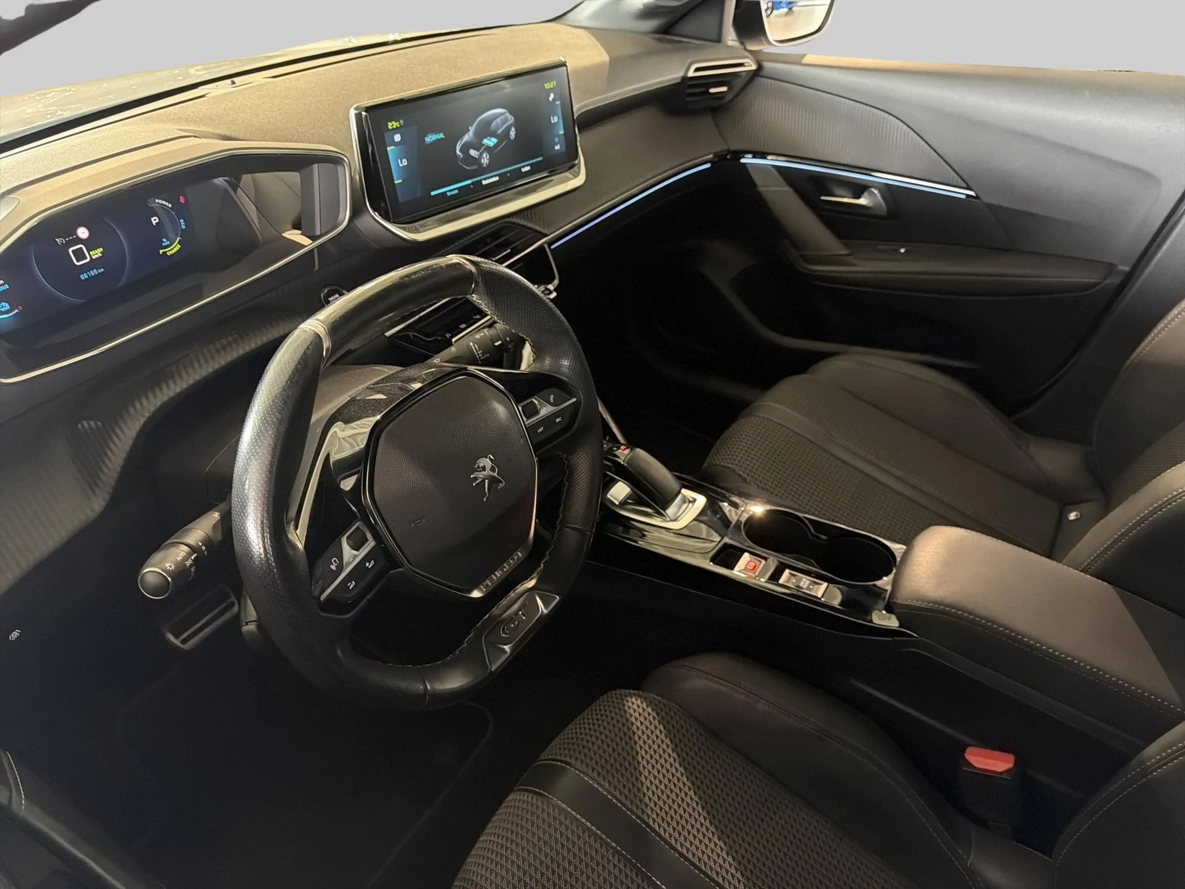 Peugeot e-208 EV GT 350 50 kWh | Achteruitrijcamera | Airco (aut — photo 4