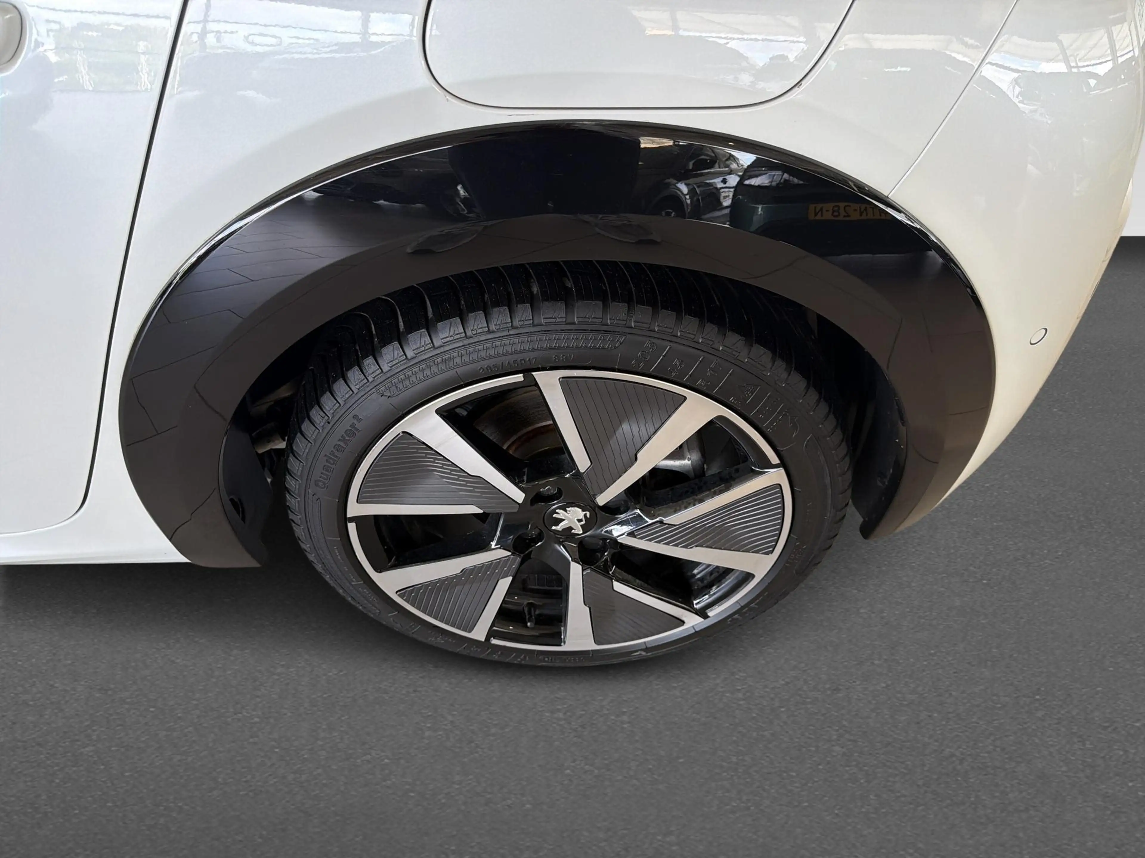 Peugeot e-208 EV GT 350 50 kWh | Achteruitrijcamera | Airco (aut — photo 11