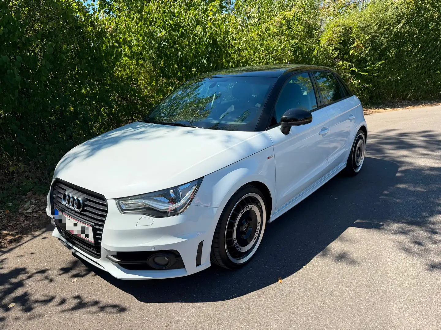 Audi A1 A1 Sportback 1.2 TFSI Weiß - 1