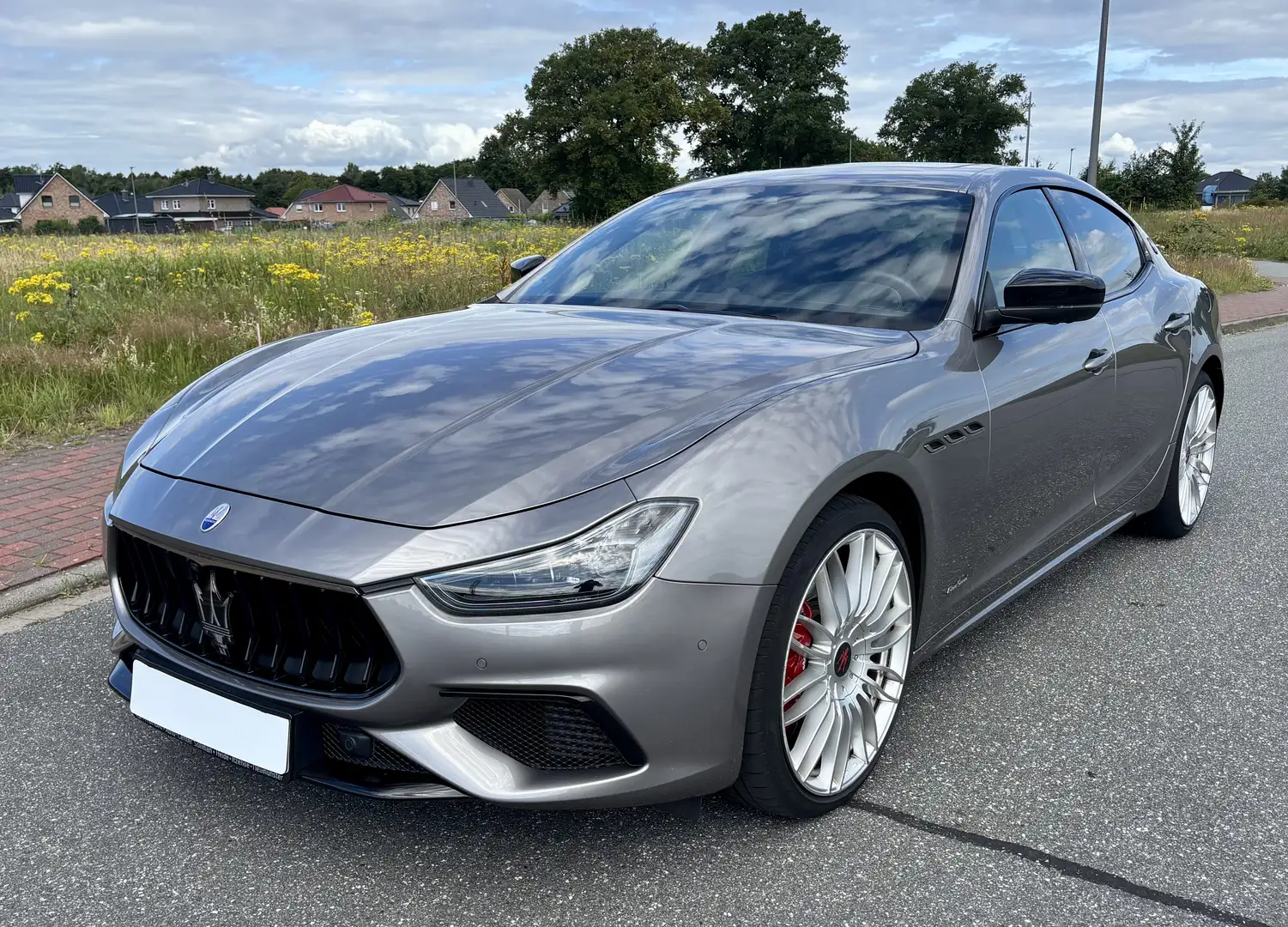 Maserati Ghibli GranSport / Nerissimo Paket / GSD / 21“Alu / WR - 1