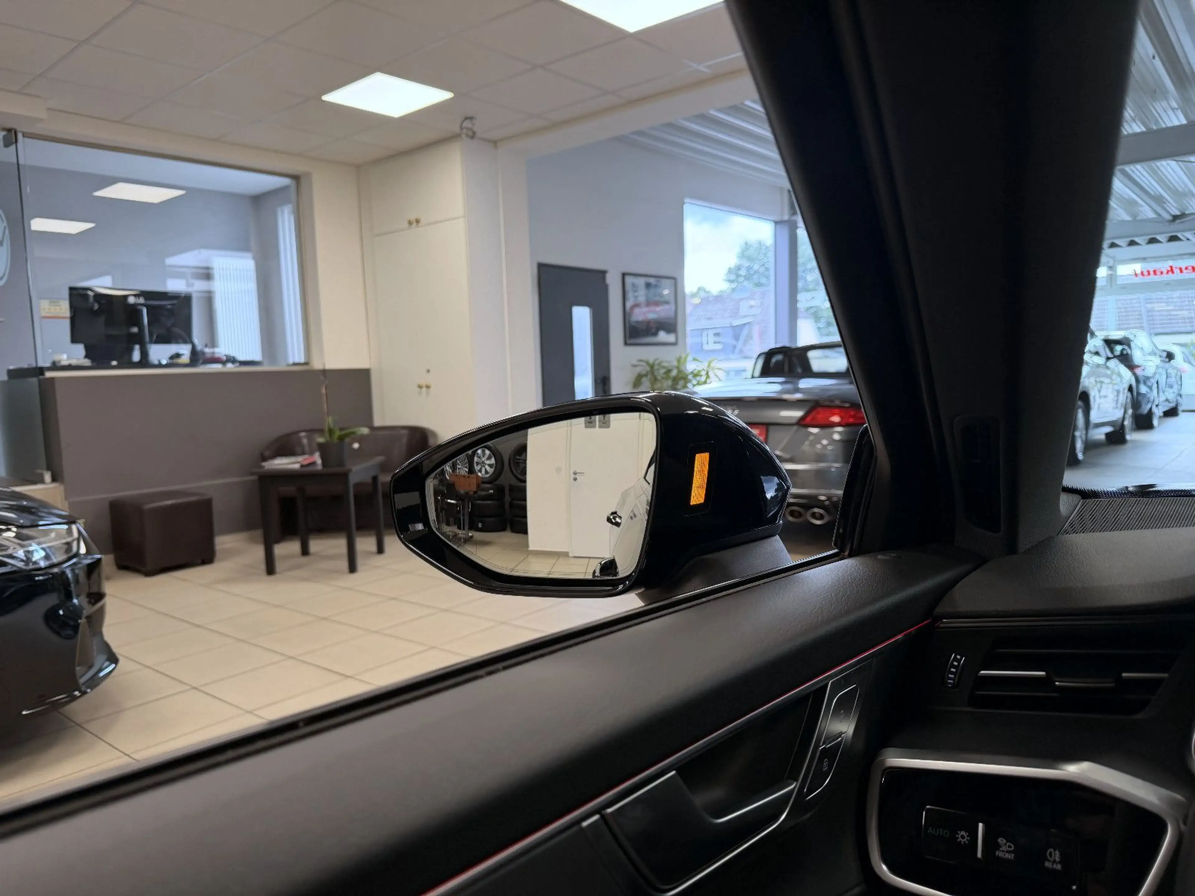 Audi A6 Avant 40 TDI *S line*ACC*HUD*360°Kam*Matrix — photo 15