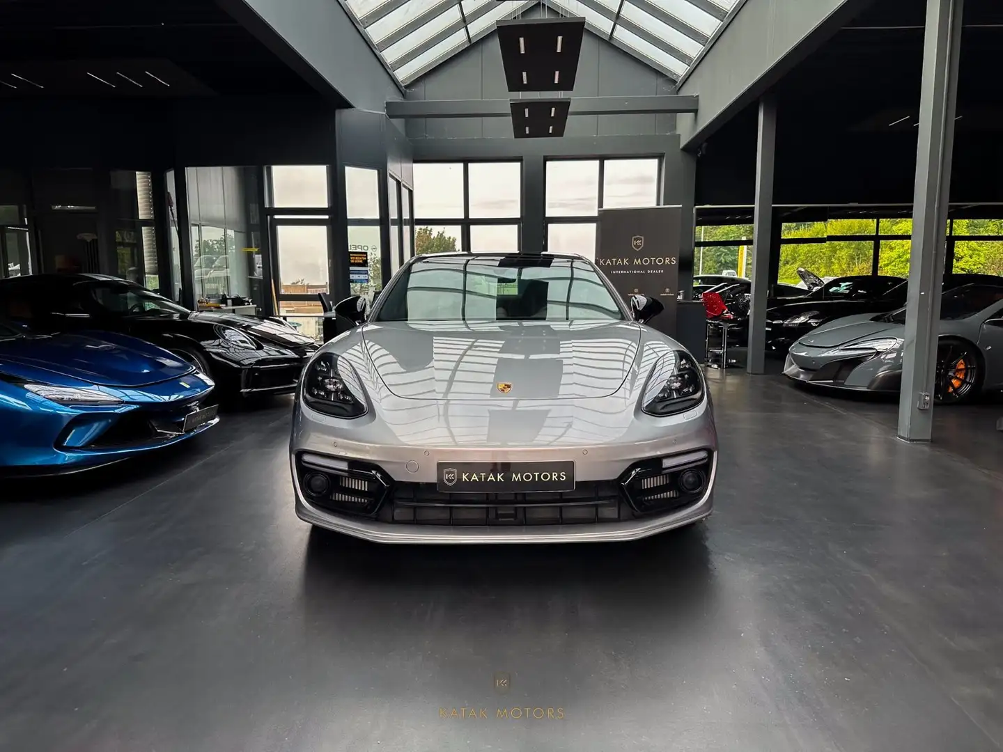 Porsche Panamera 4 E-Hybrid/PANO/HEADUP/BOSE/ Silber - 1